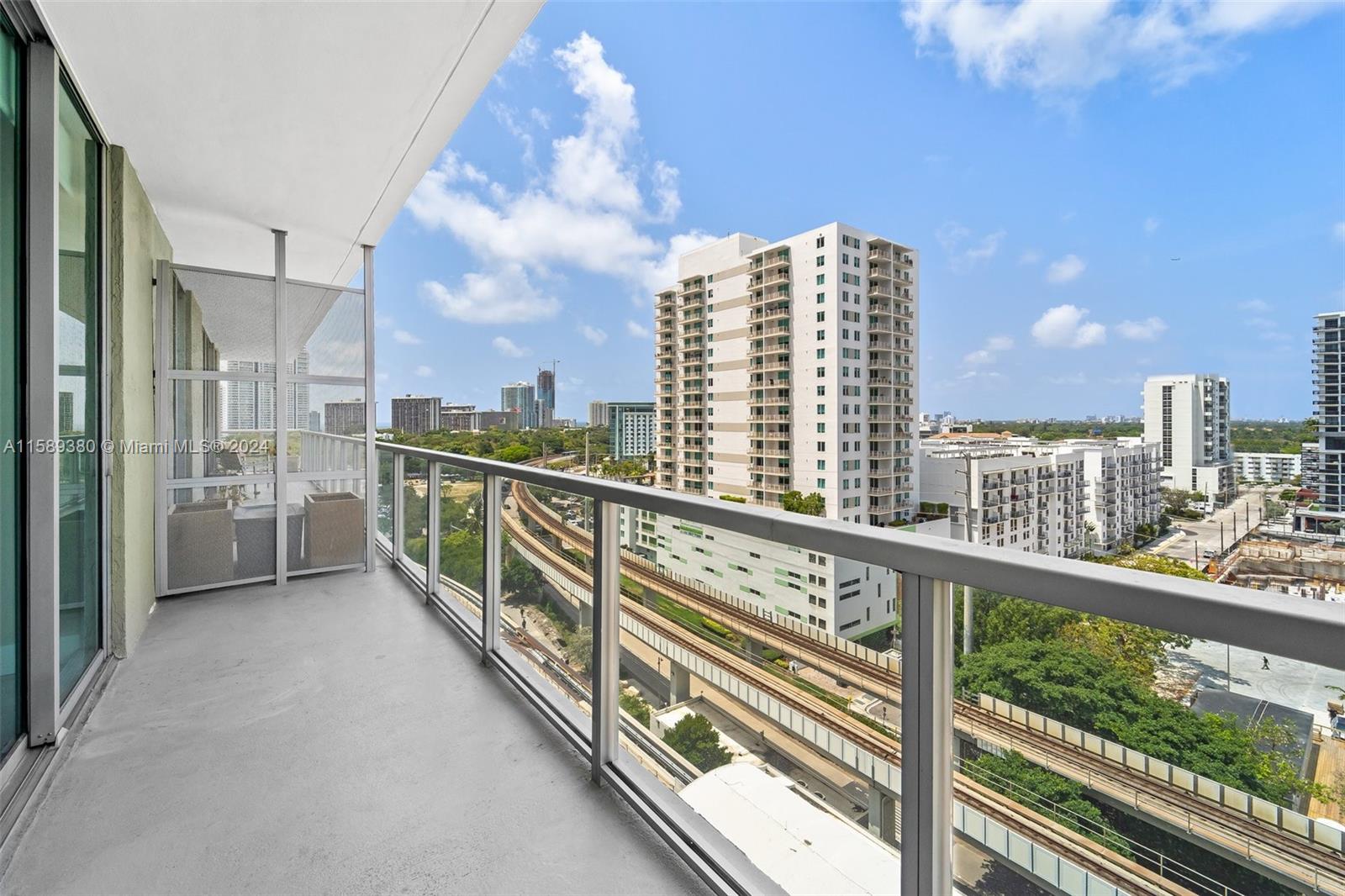 79 SW 12th St #1412-S Miami, FL 33130