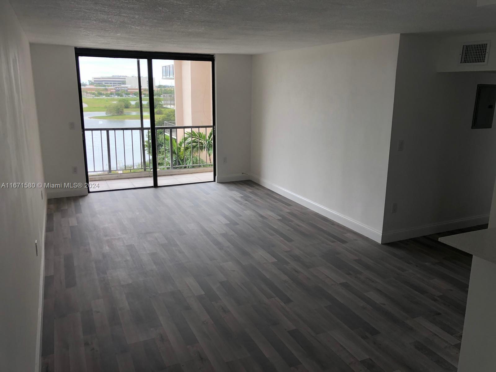 9682 Fontainebleau Blvd #507