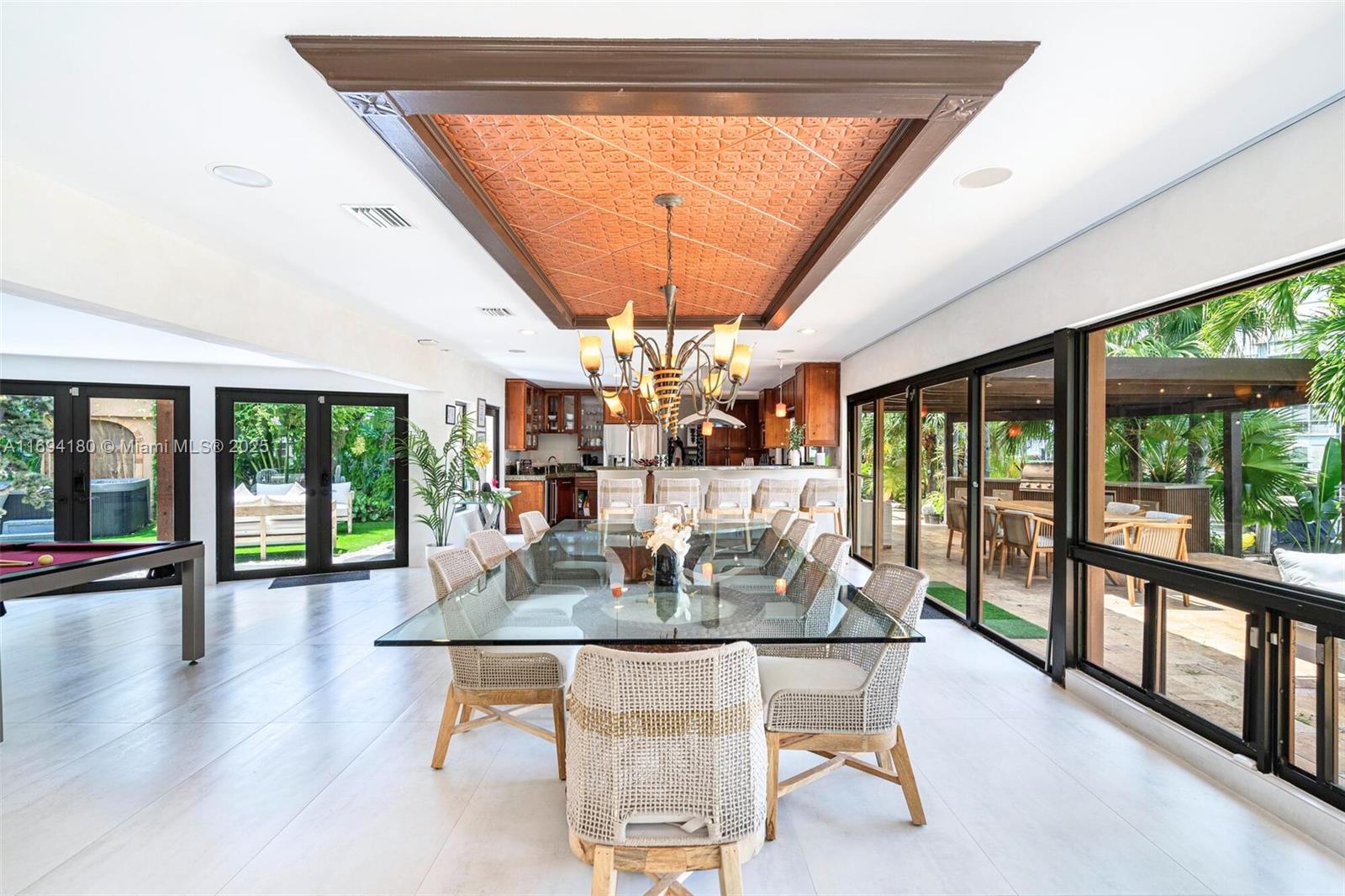 1675 Coral Gdns Dr Wilton Manors, FL 33334 1675 Coral Gdns Dr Wilton Manors, FL 33334