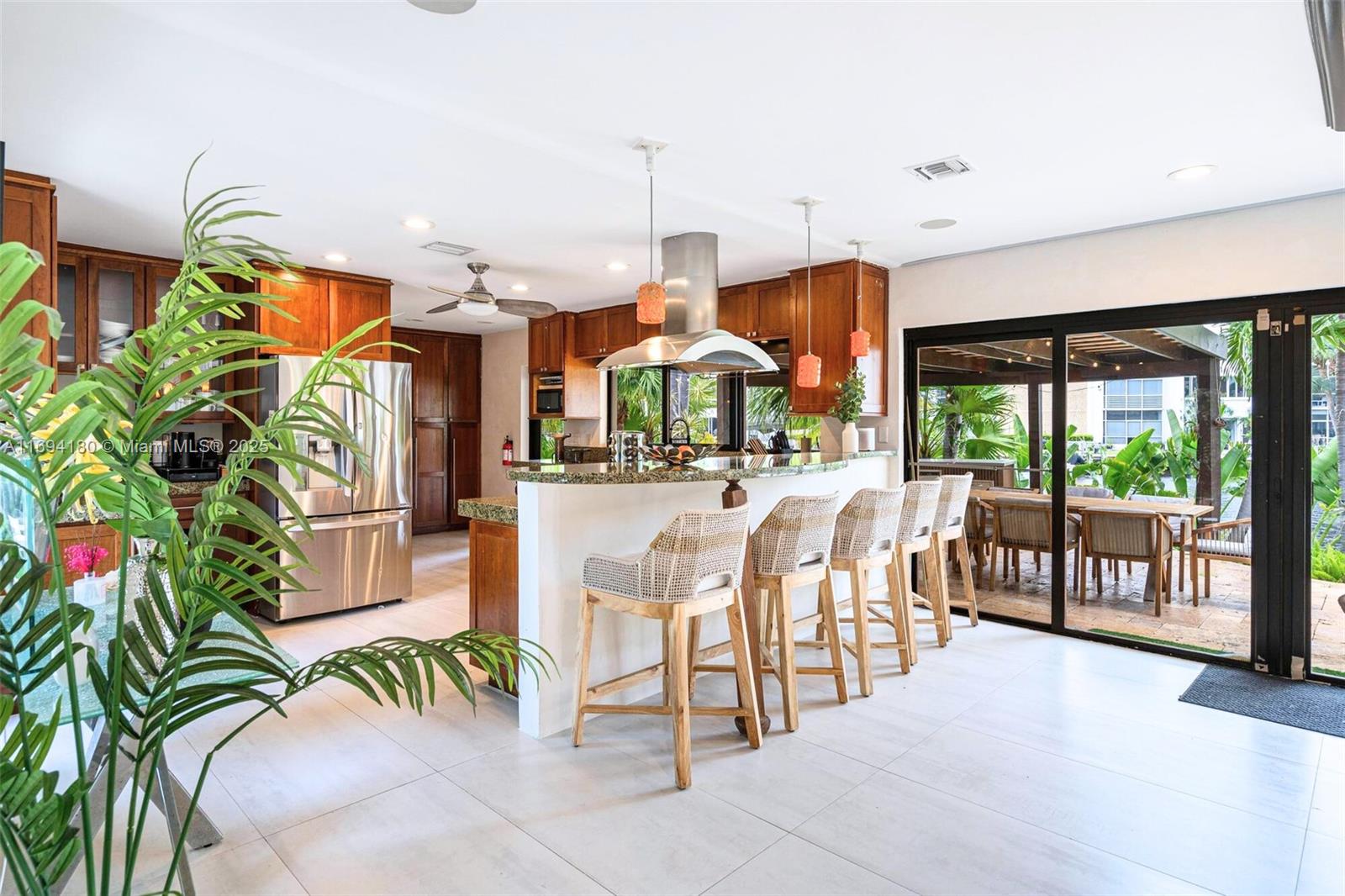 1675 Coral Gdns Dr Wilton Manors, FL 33334 1675 Coral Gdns Dr Wilton Manors, FL 33334