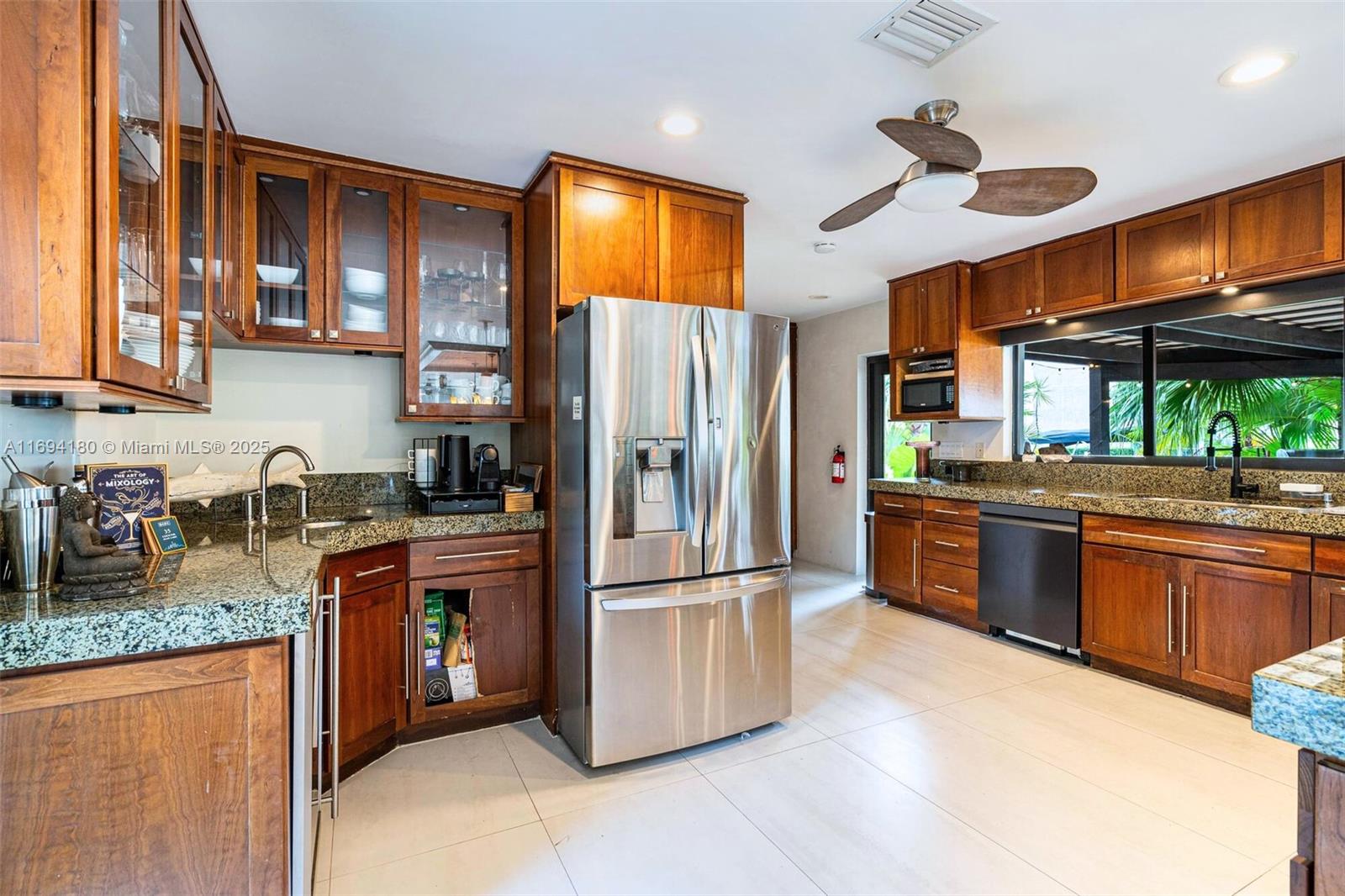 1675 Coral Gdns Dr Wilton Manors, FL 33334 1675 Coral Gdns Dr Wilton Manors, FL 33334