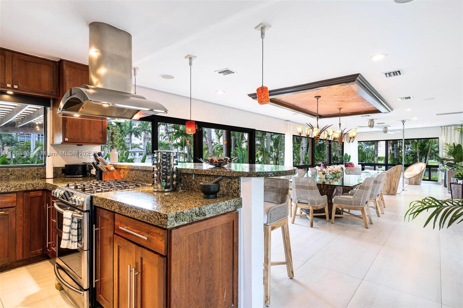 1675 Coral Gdns Dr Wilton Manors, FL 33334 1675 Coral Gdns Dr Wilton Manors, FL 33334