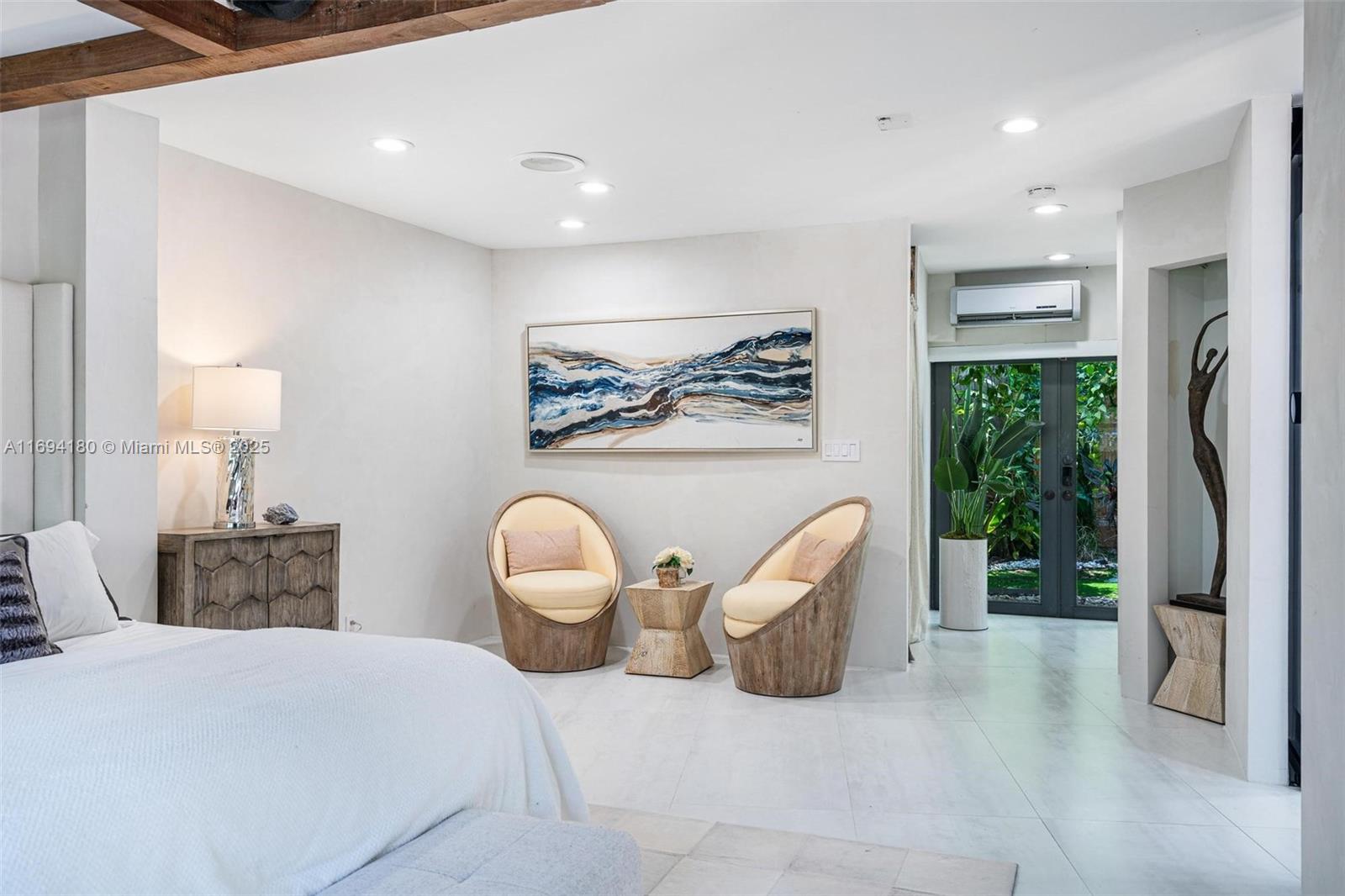 1675 Coral Gdns Dr Wilton Manors, FL 33334 1675 Coral Gdns Dr Wilton Manors, FL 33334