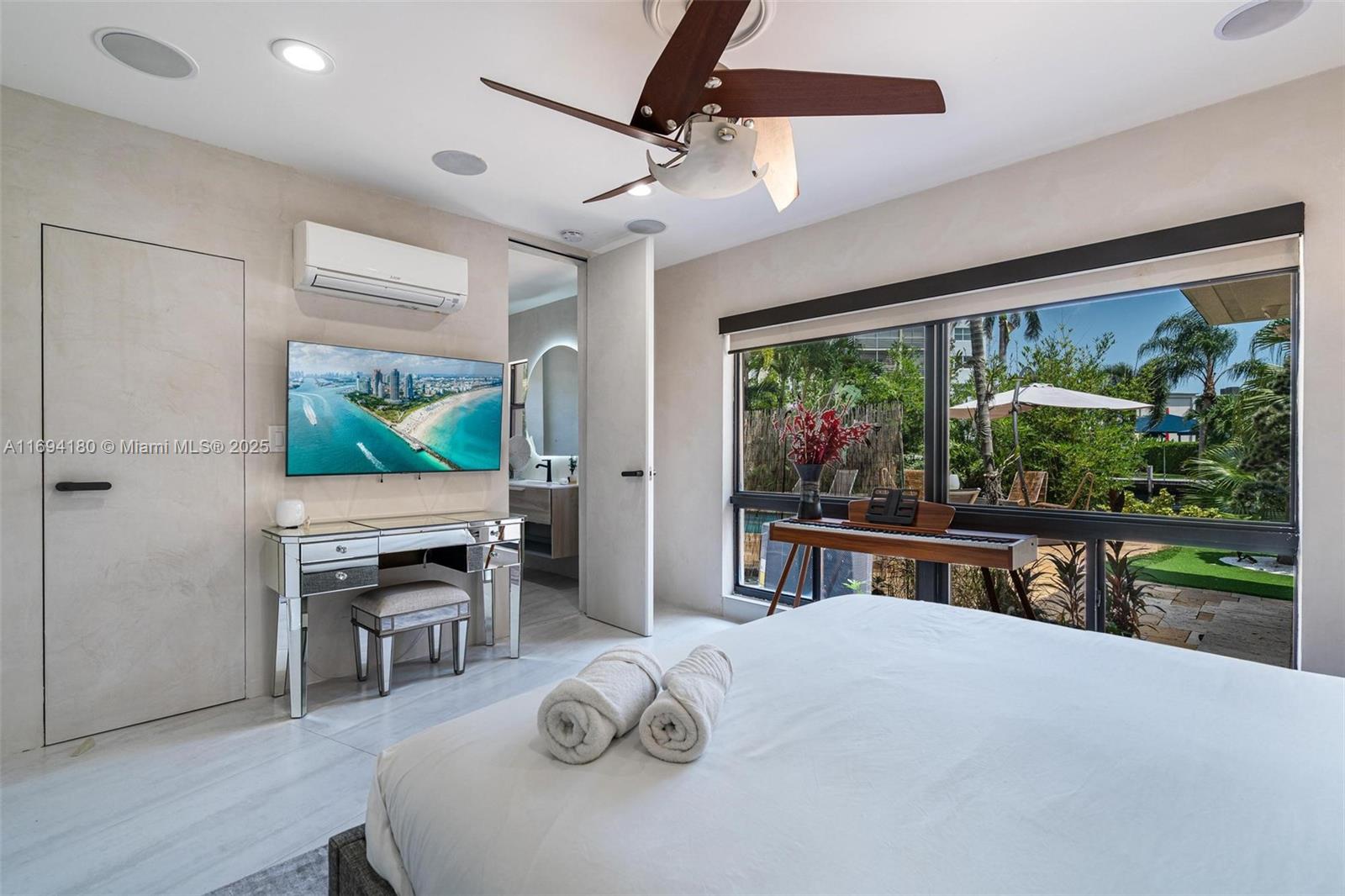 1675 Coral Gdns Dr Wilton Manors, FL 33334 1675 Coral Gdns Dr Wilton Manors, FL 33334