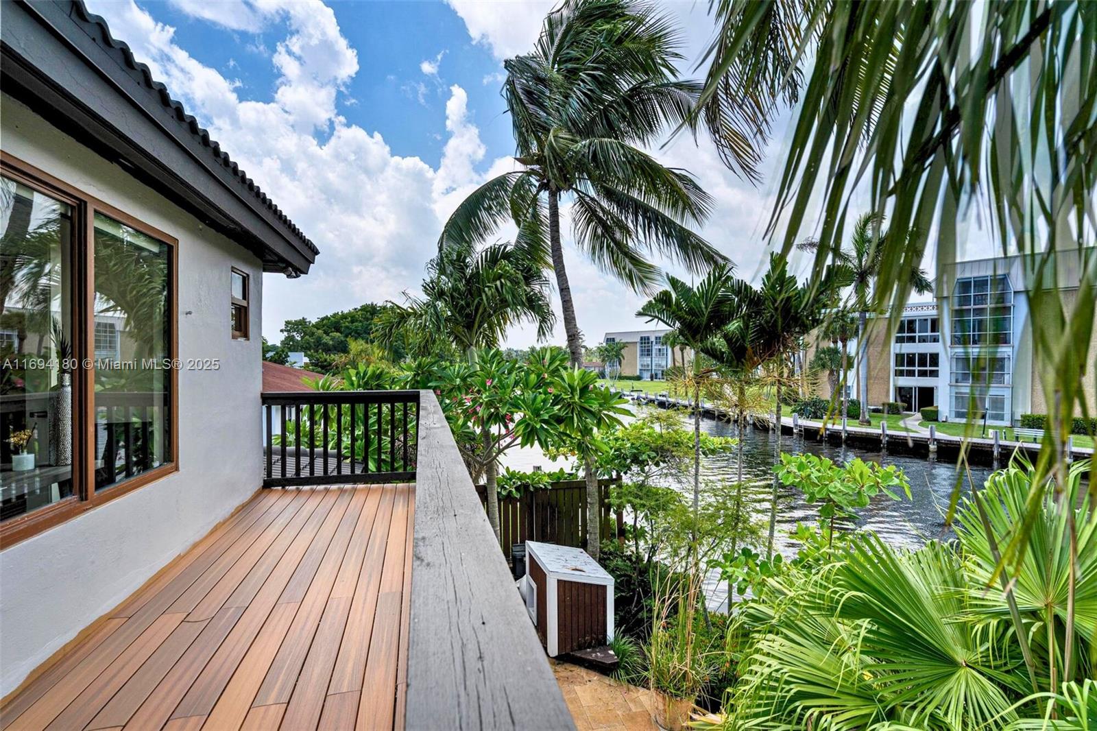 1675 Coral Gdns Dr Wilton Manors, FL 33334 1675 Coral Gdns Dr Wilton Manors, FL 33334