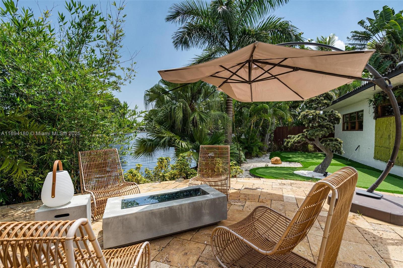 1675 Coral Gdns Dr Wilton Manors, FL 33334 1675 Coral Gdns Dr Wilton Manors, FL 33334