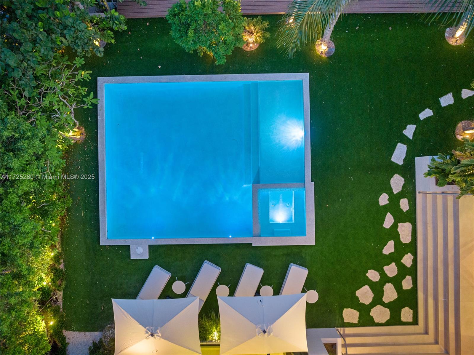 1200 NE 87th St Miami, FL 33138