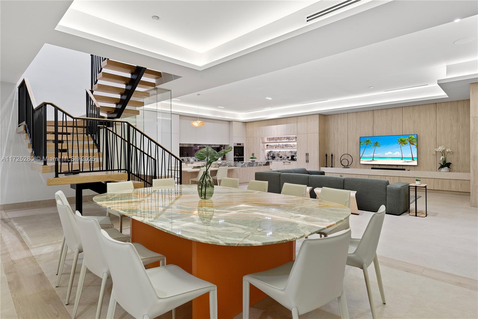 1200 NE 87th St Miami, FL 33138