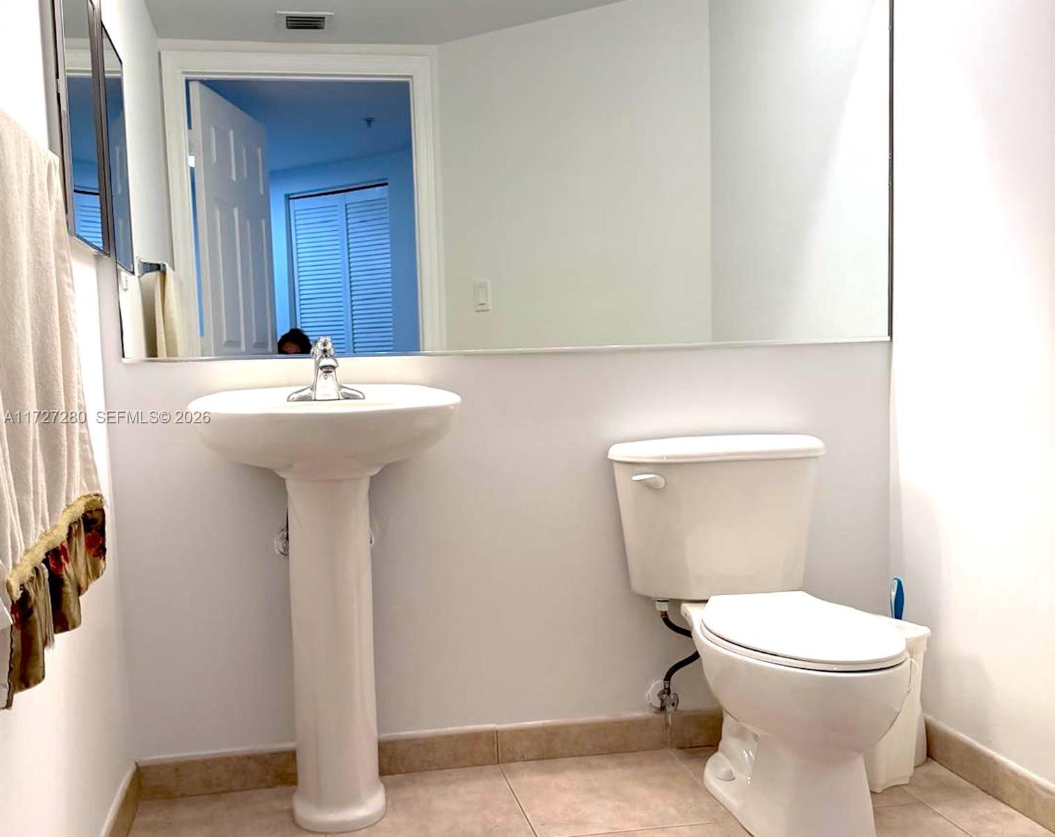 image 2080 Ocean Drive33