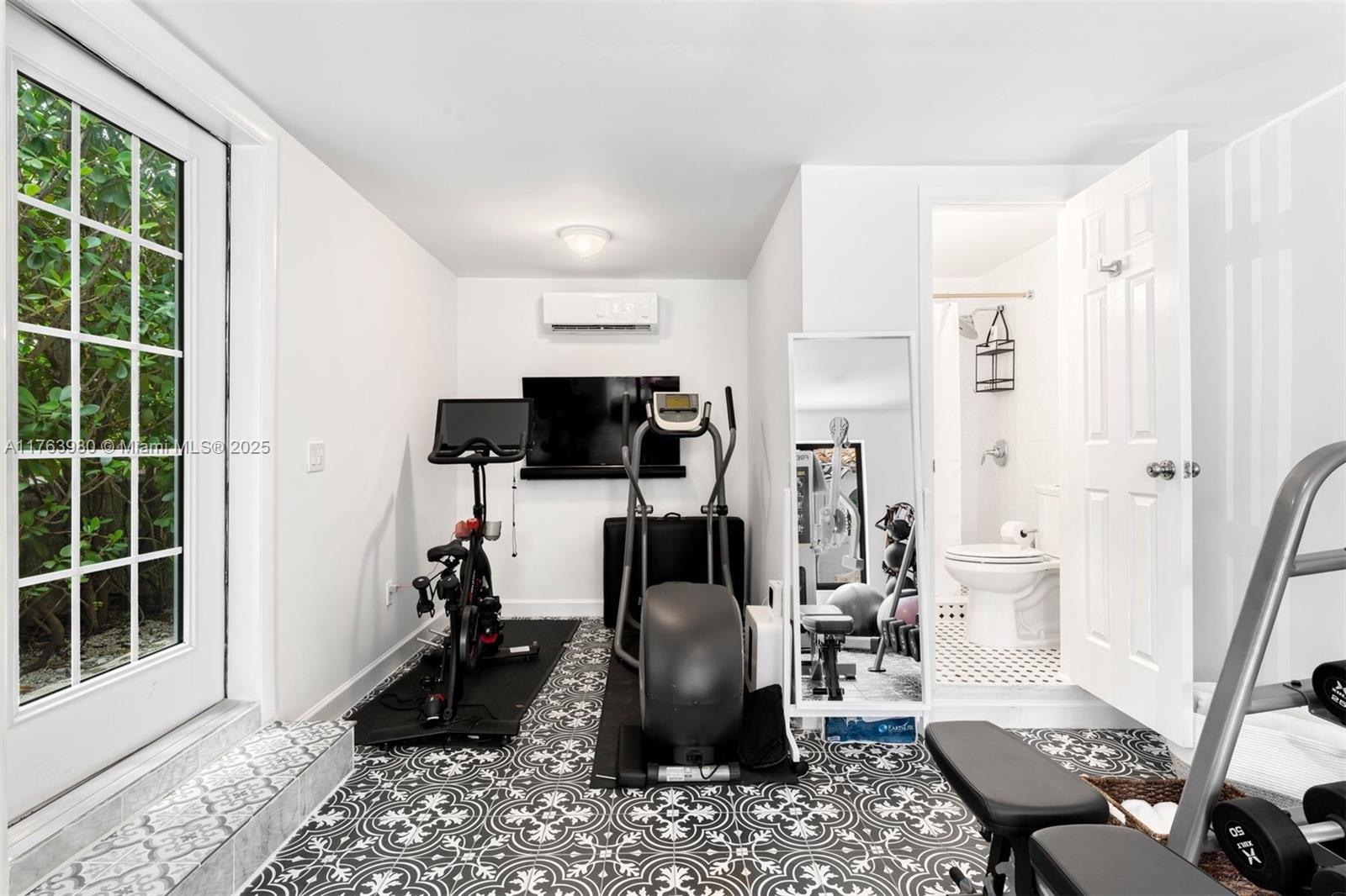 4430 Alton Rd Miami Beach, FL 33140 4430 Alton Rd Miami Beach, FL 33140
