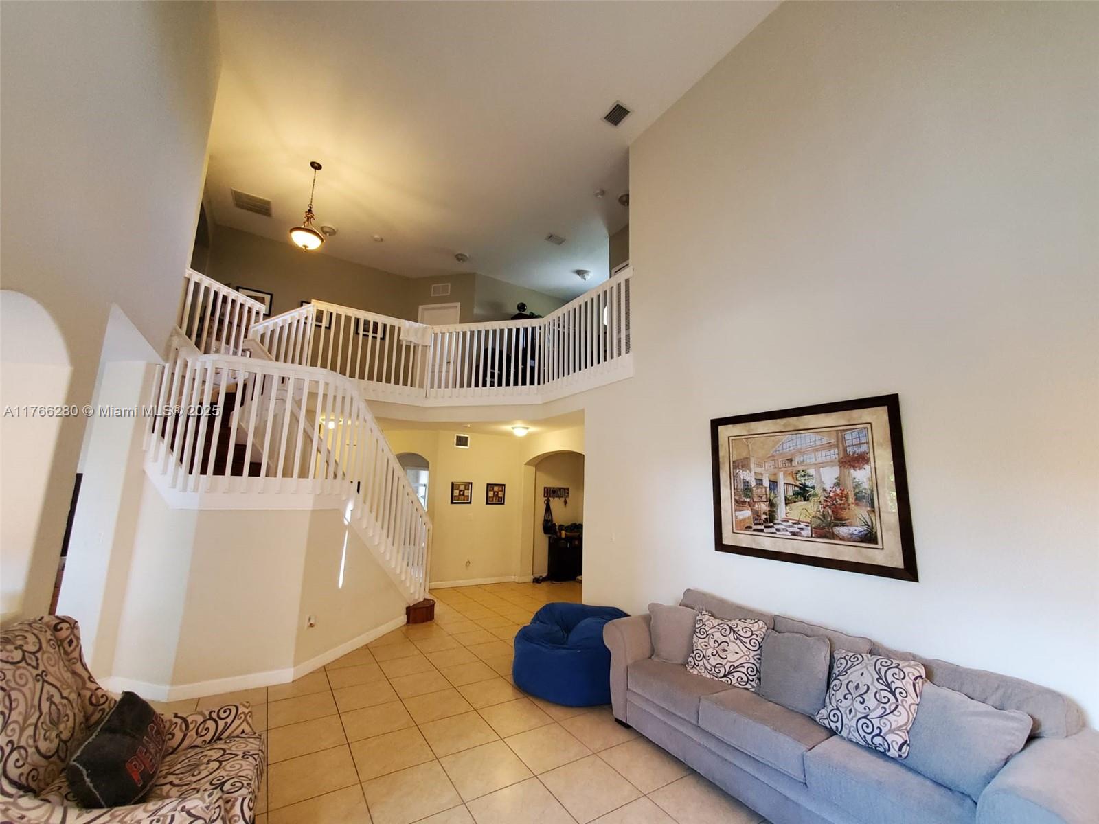 11009 NW 80th Ln Doral, FL 33178