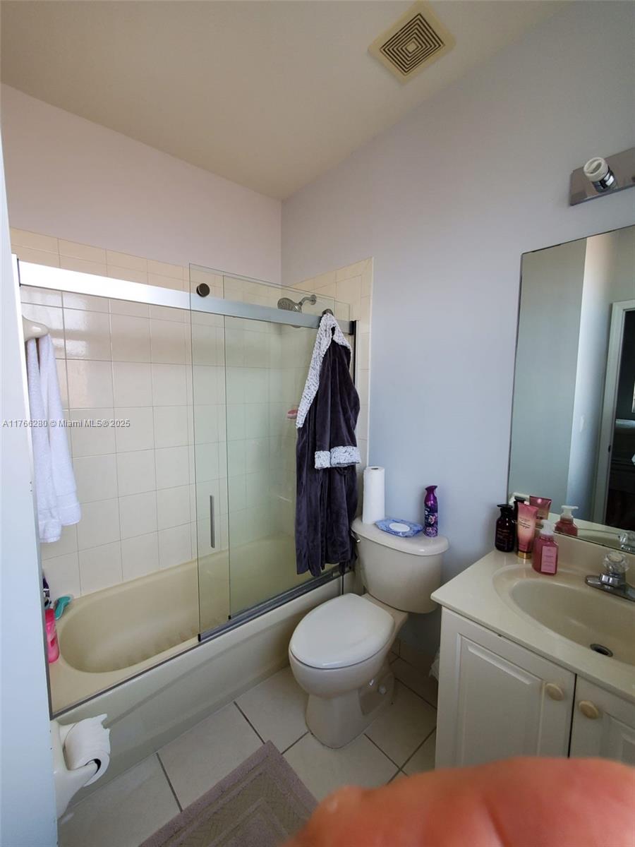 11009 NW 80th Ln Doral, FL 33178