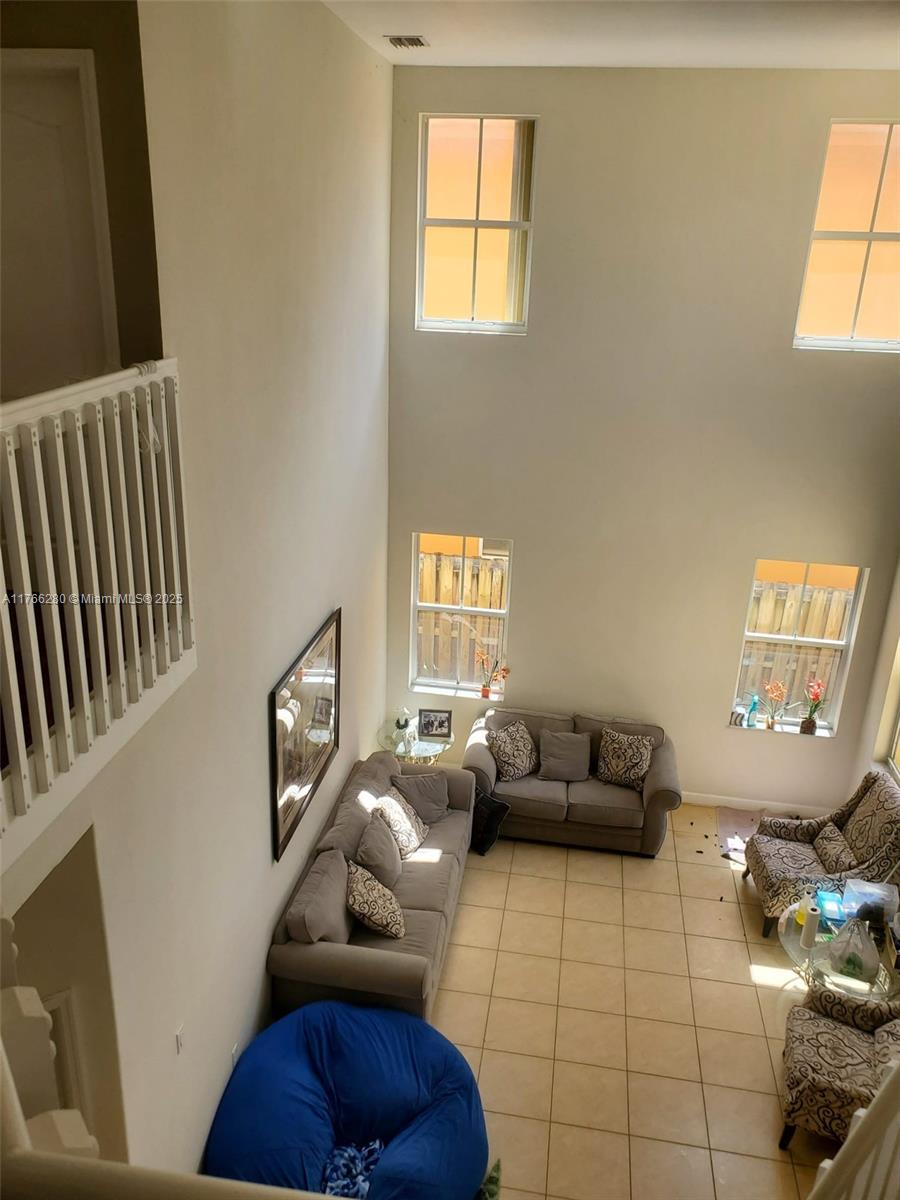 11009 NW 80th Ln Doral, FL 33178