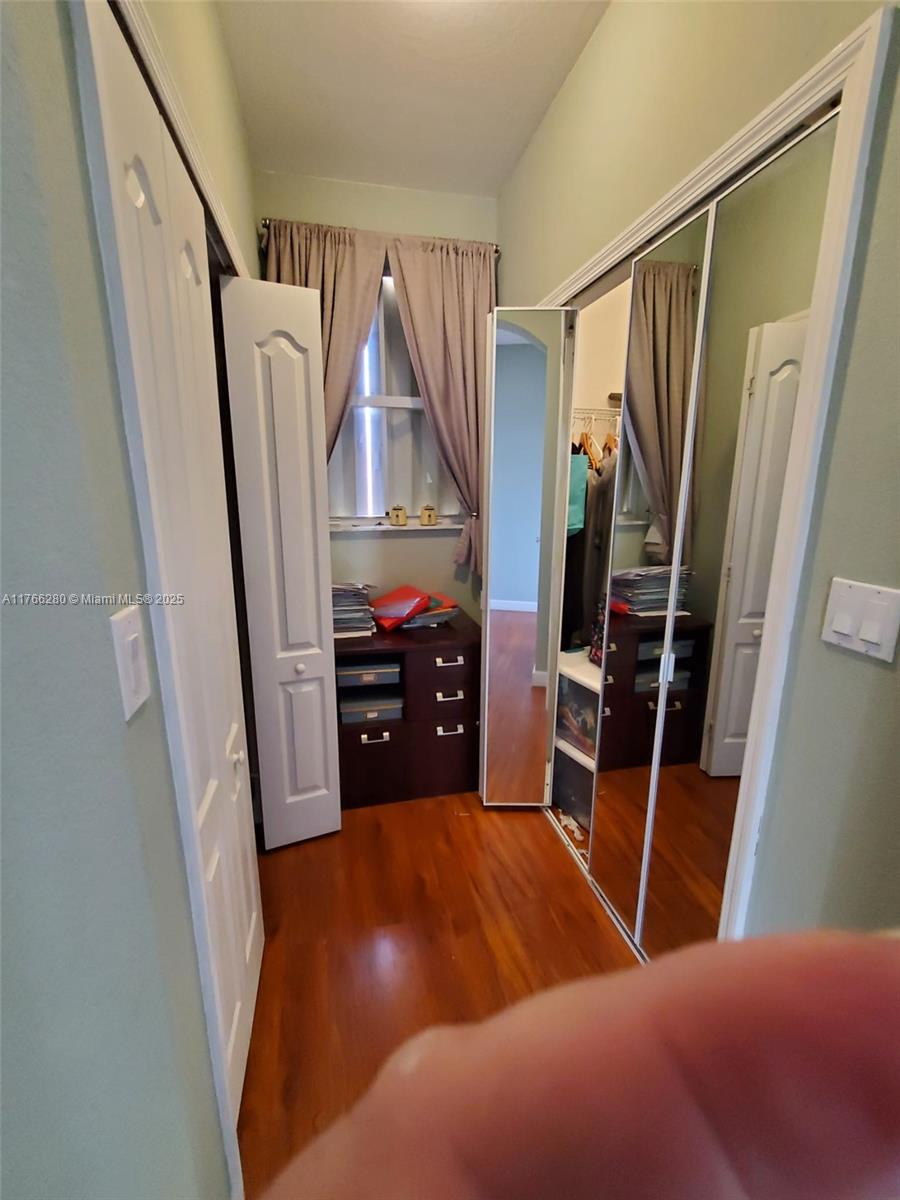 11009 NW 80th Ln Doral, FL 33178