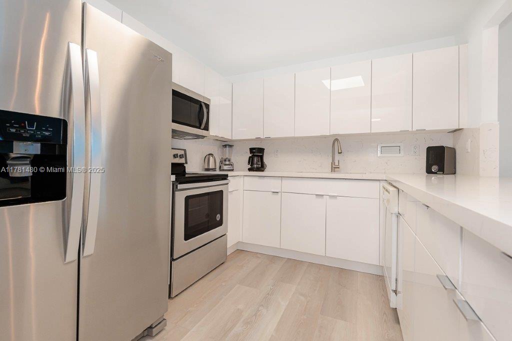 image Roney Palace Condo7