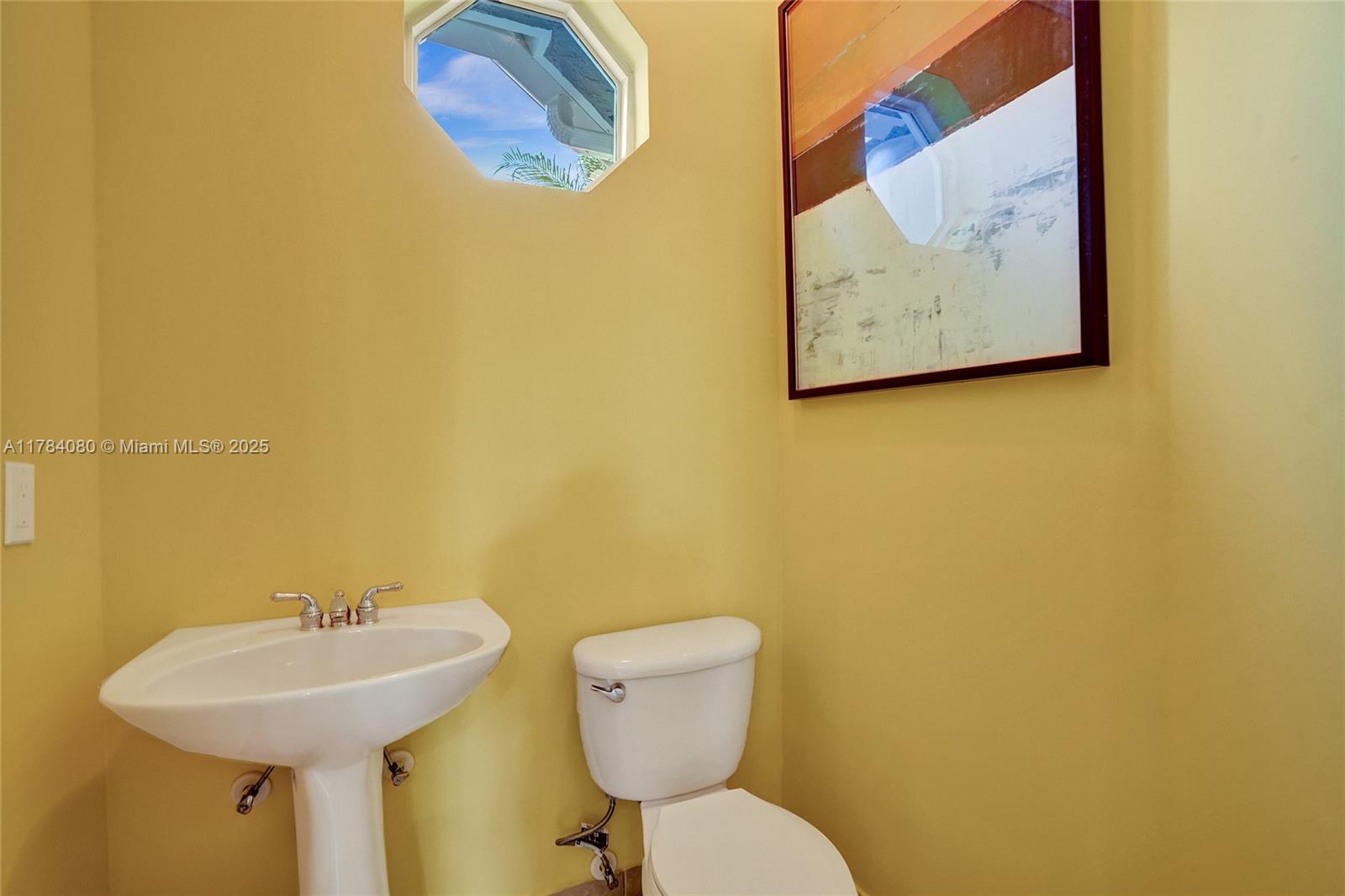 1322 NW 139th Ave Pembroke Pines, FL 33028