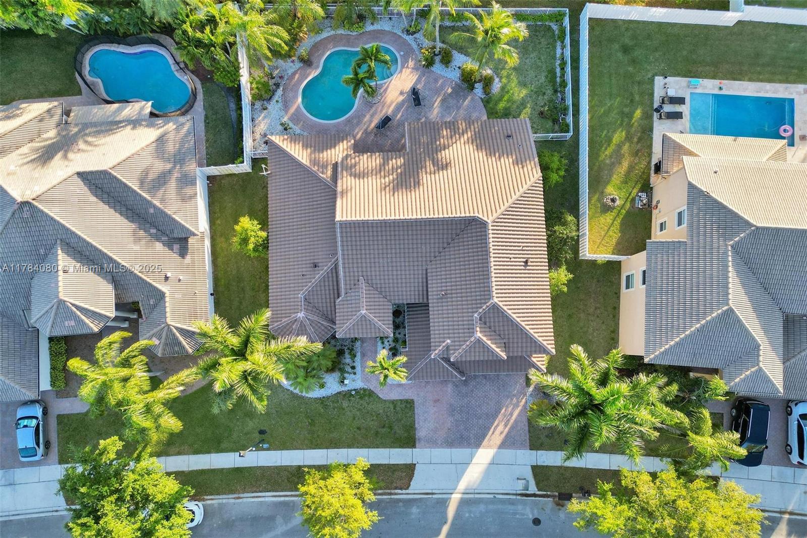 1322 NW 139th Ave Pembroke Pines, FL 33028