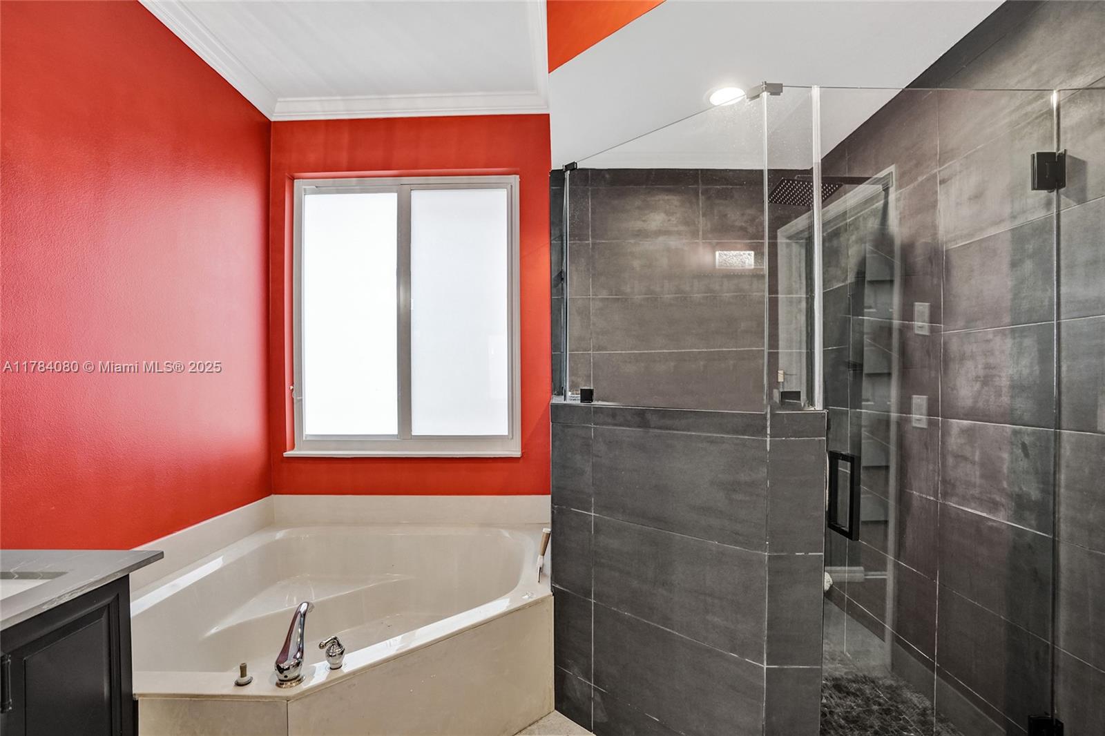 1322 NW 139th Ave Pembroke Pines, FL 33028