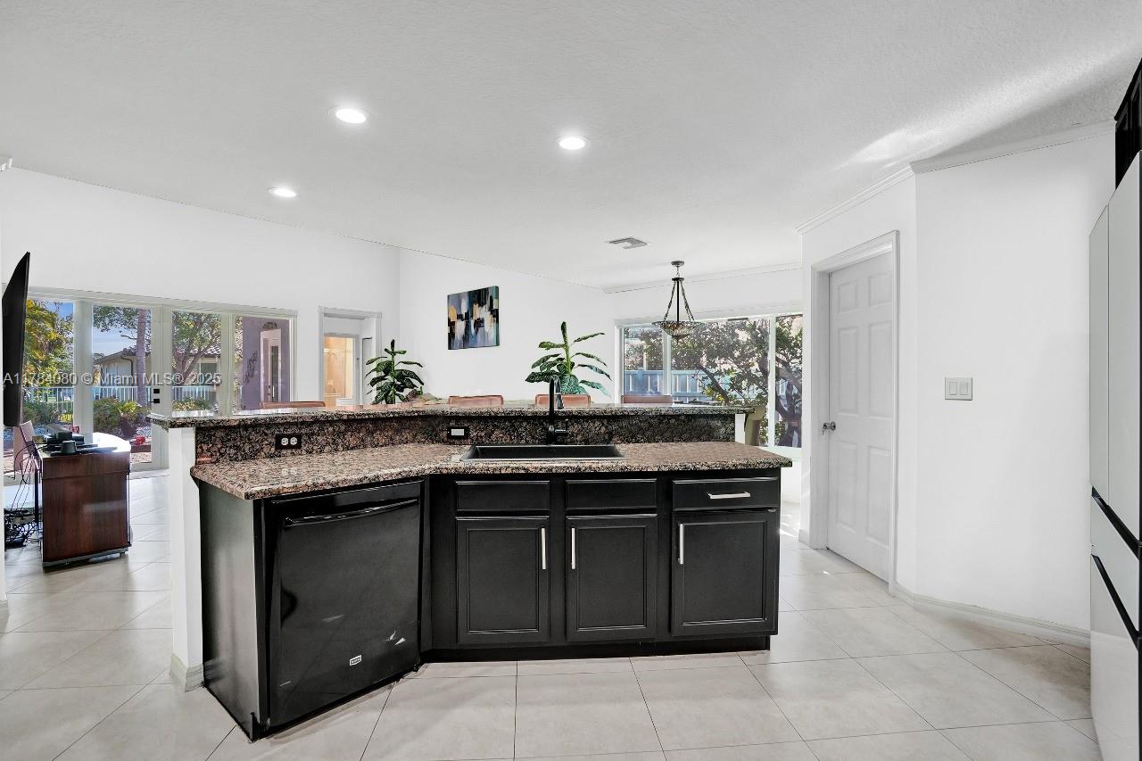 1322 NW 139th Ave Pembroke Pines, FL 33028