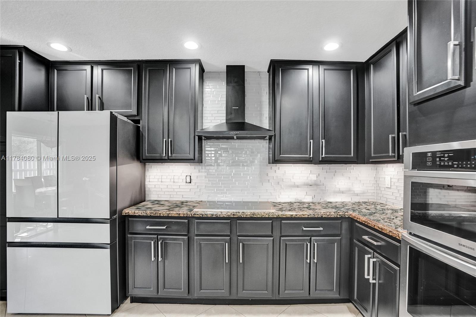 1322 NW 139th Ave Pembroke Pines, FL 33028