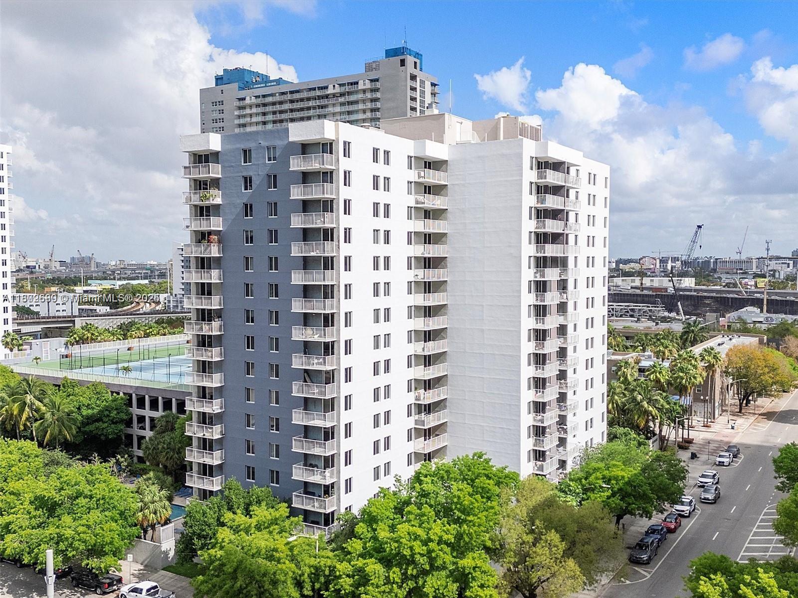 image Madison Downtown Condo23