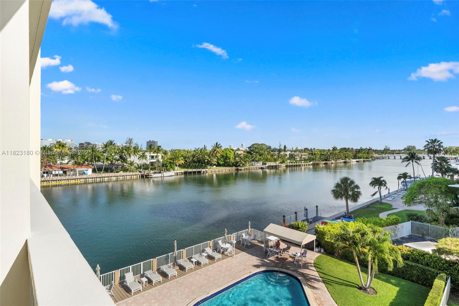 9111 E Bay Hbr Dr #4D Bay Harbor Islands, FL 33154