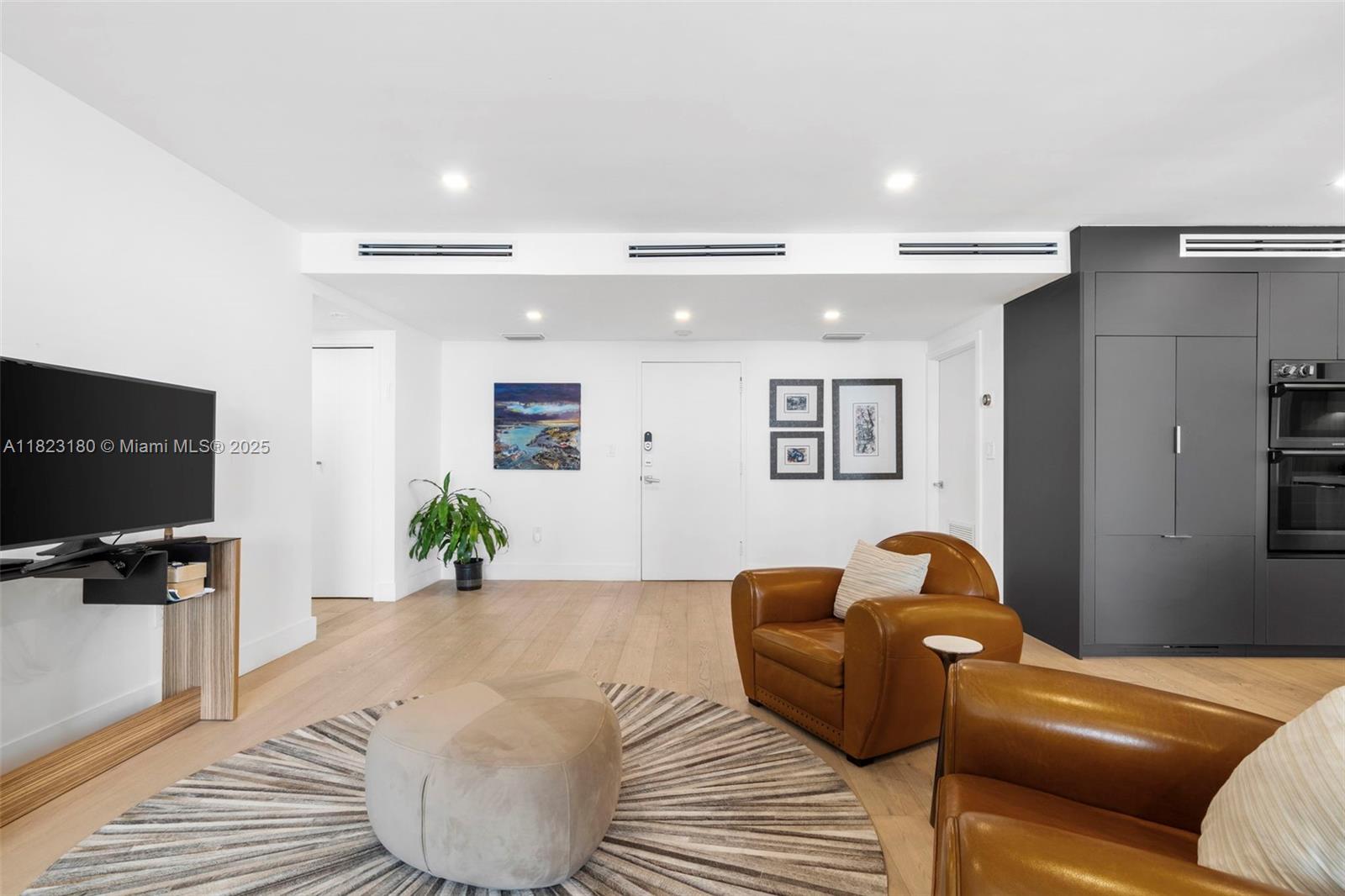 9111 E Bay Hbr Dr #4D Bay Harbor Islands, FL 33154