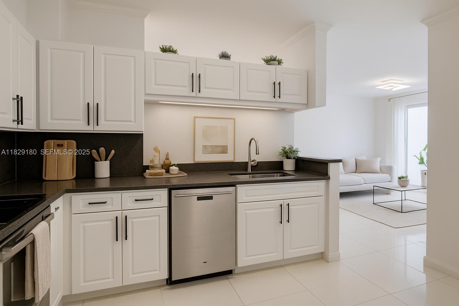 image Porto Bellagio Condo5