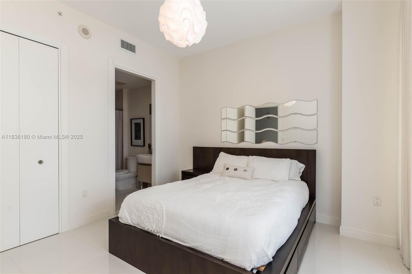 image Epic West Condo14