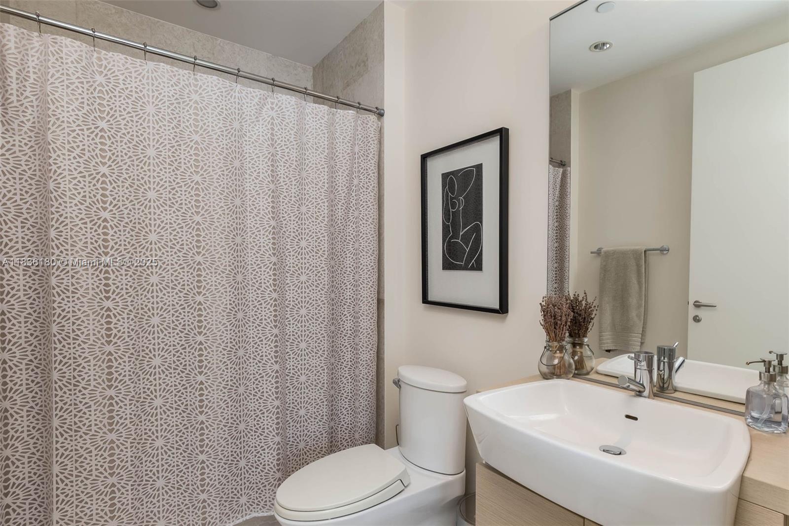 image Epic West Condo16