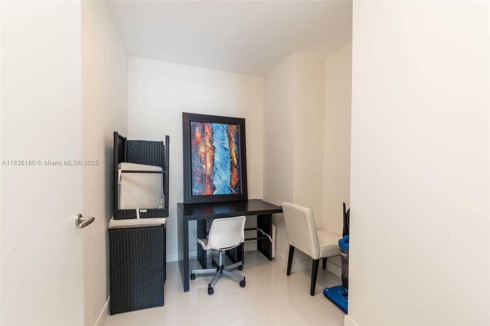 image Epic West Condo21