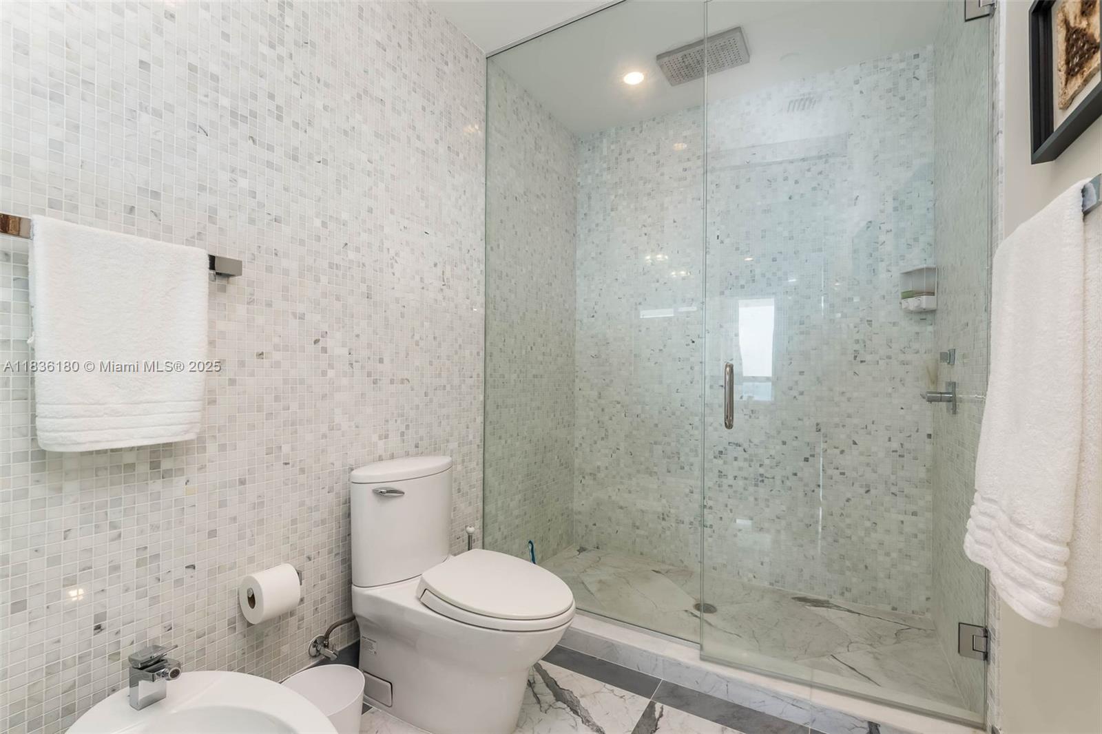 image Epic West Condo23
