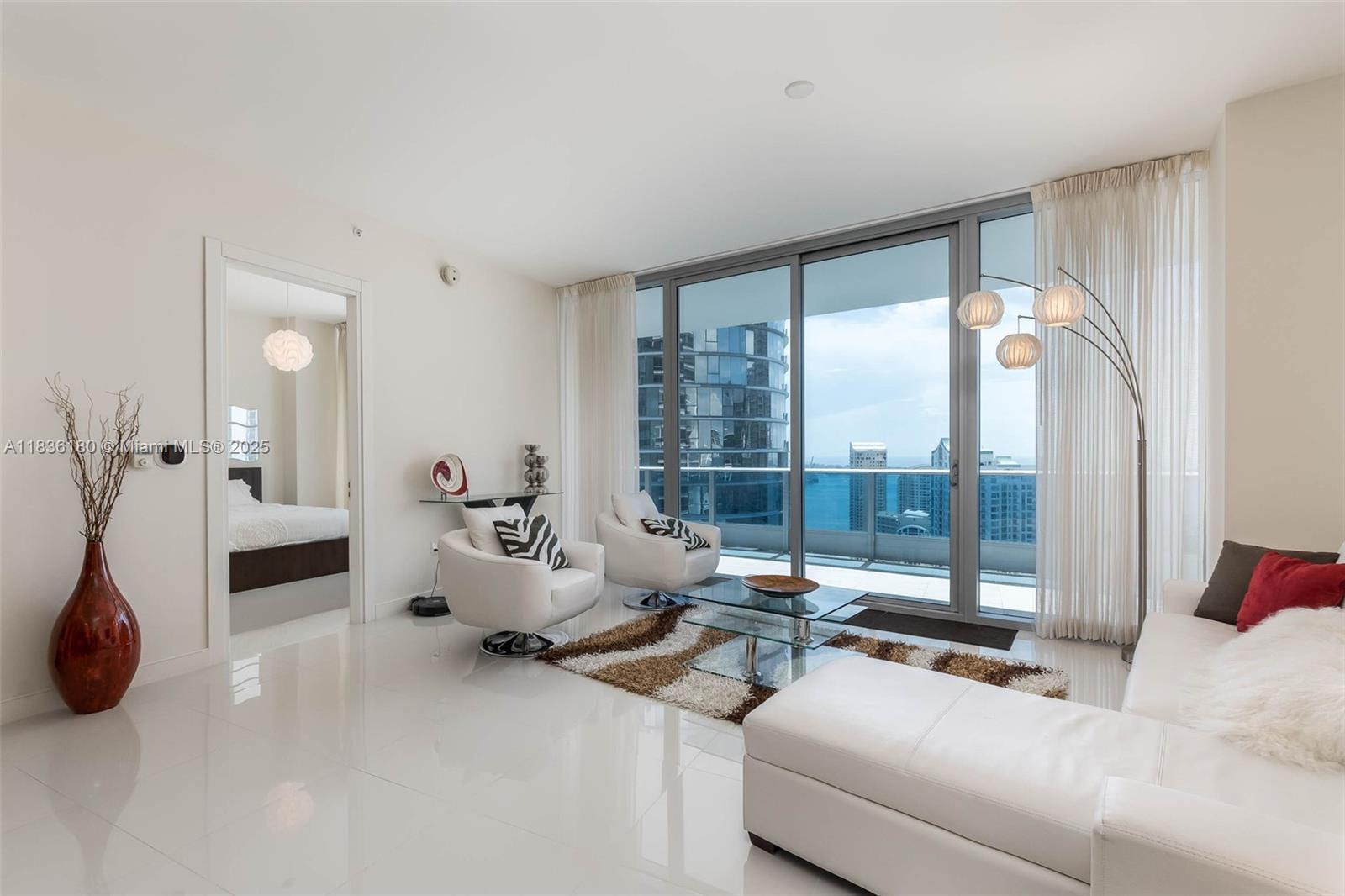 image Epic West Condo2