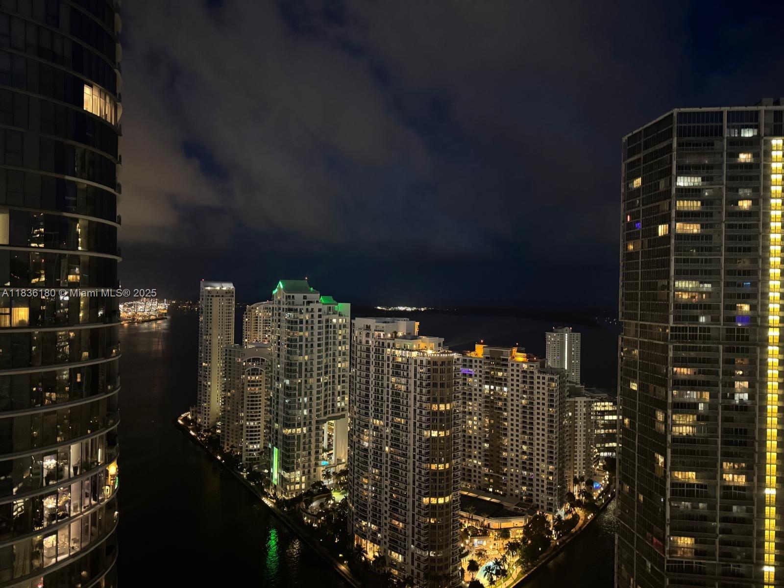 image Epic West Condo32