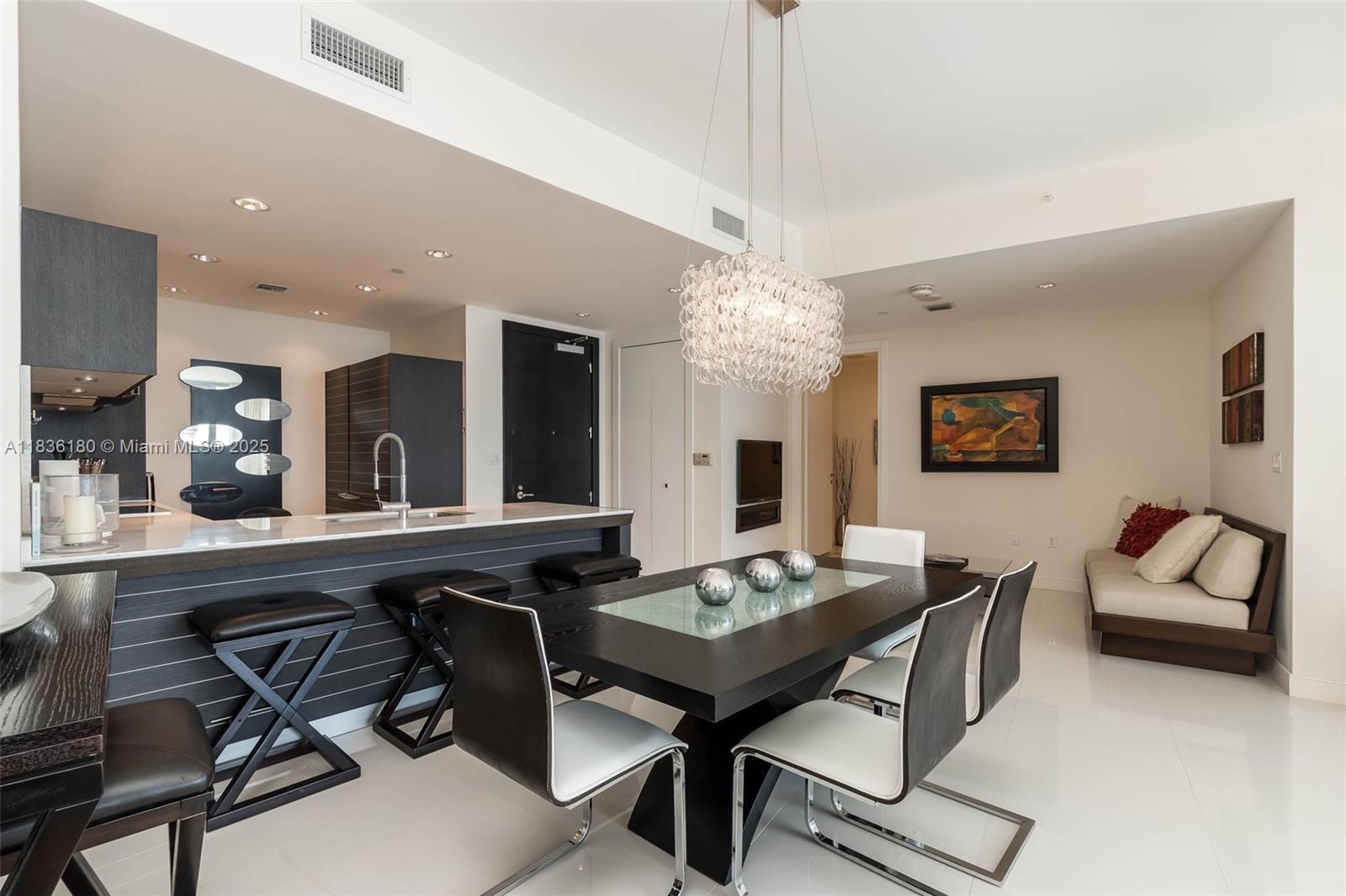 image Epic West Condo6