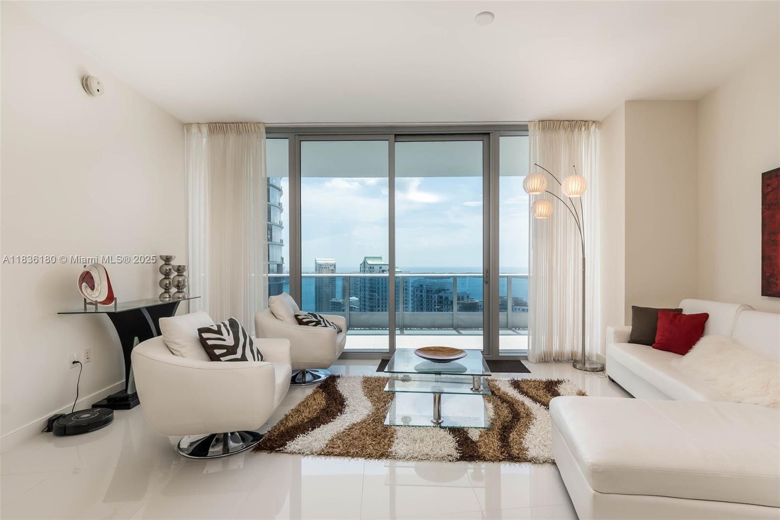 image Epic West Condo7