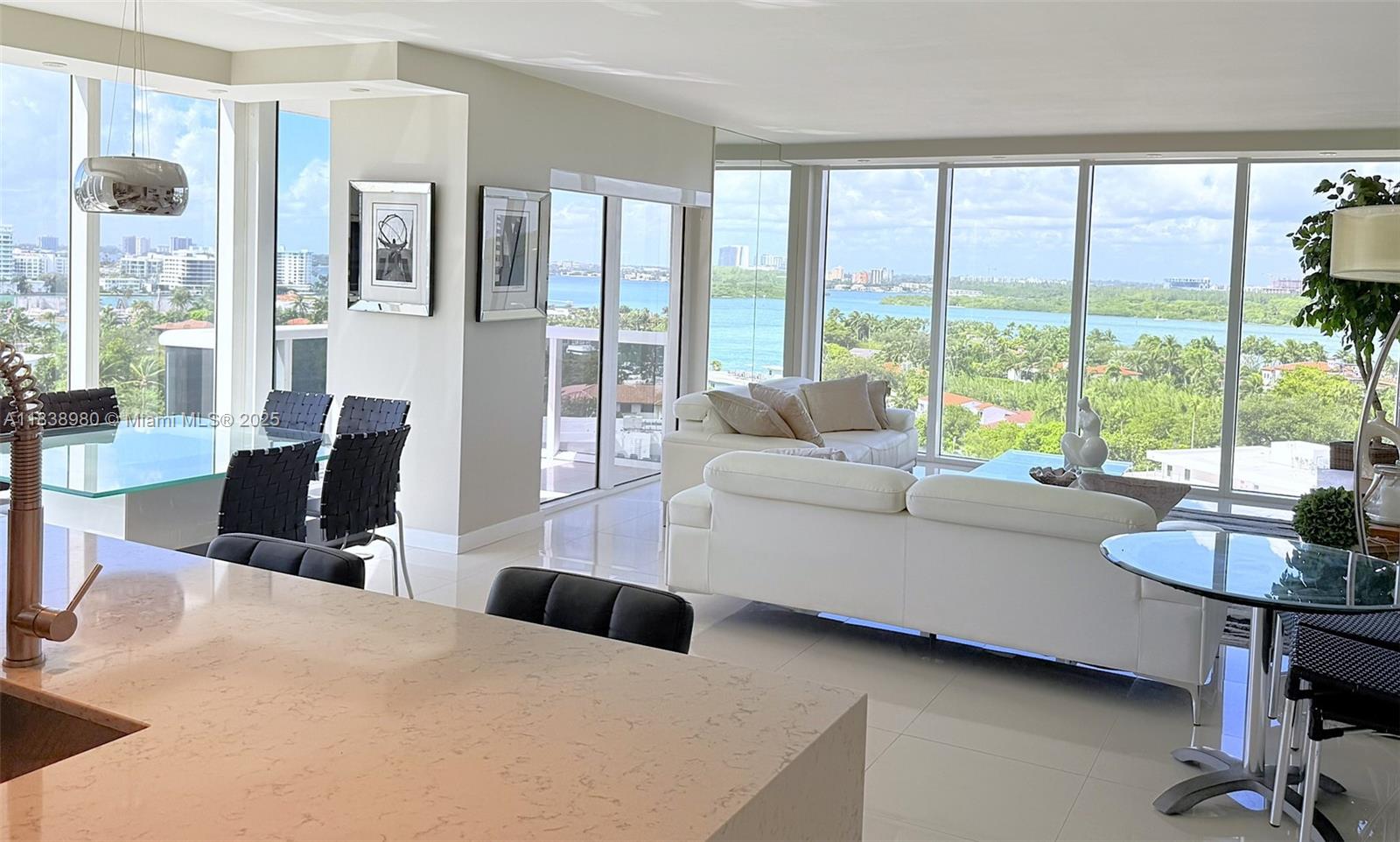 10275 Collins Ave #1022