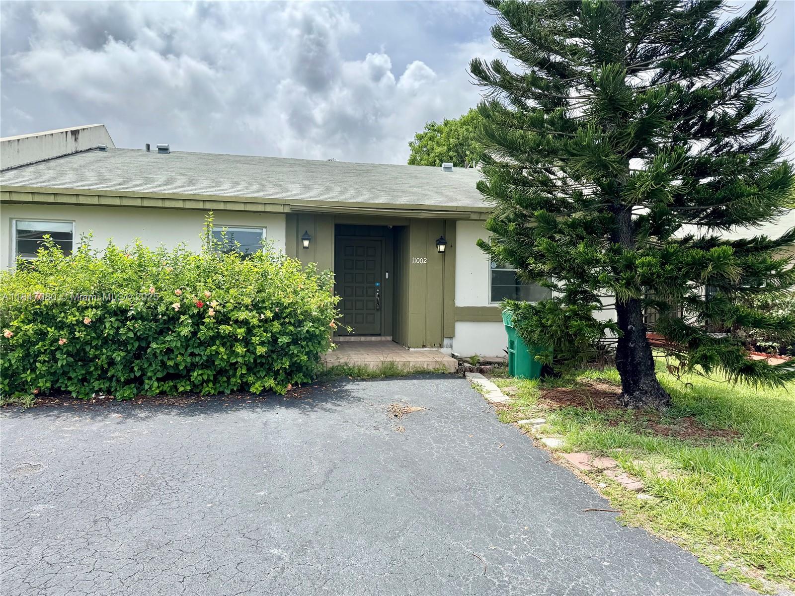 11002 SW 122nd Pl #11002