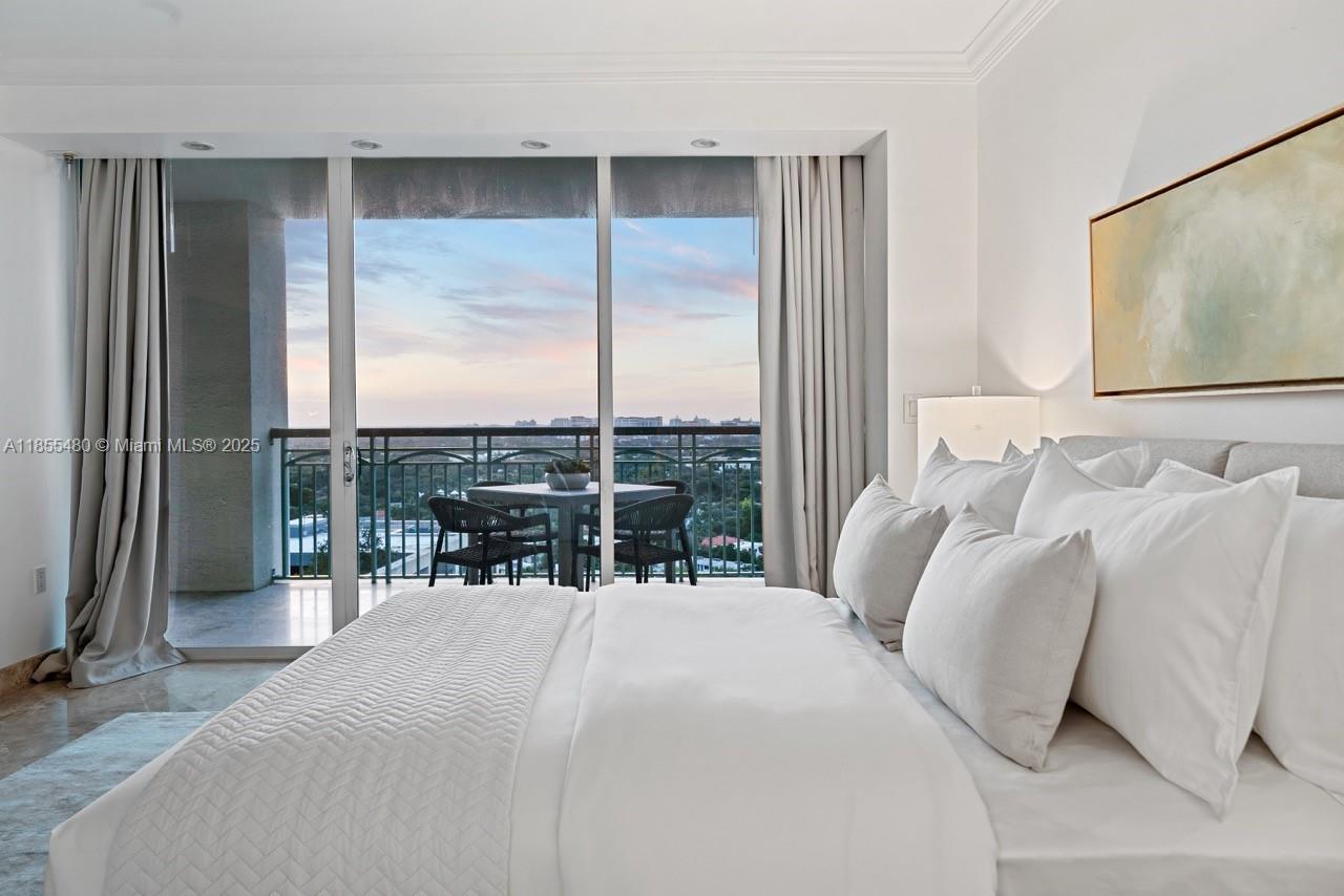image Ritz Carlton Coconut Grov23