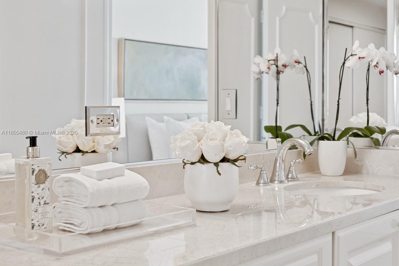 image Ritz Carlton Coconut Grov25