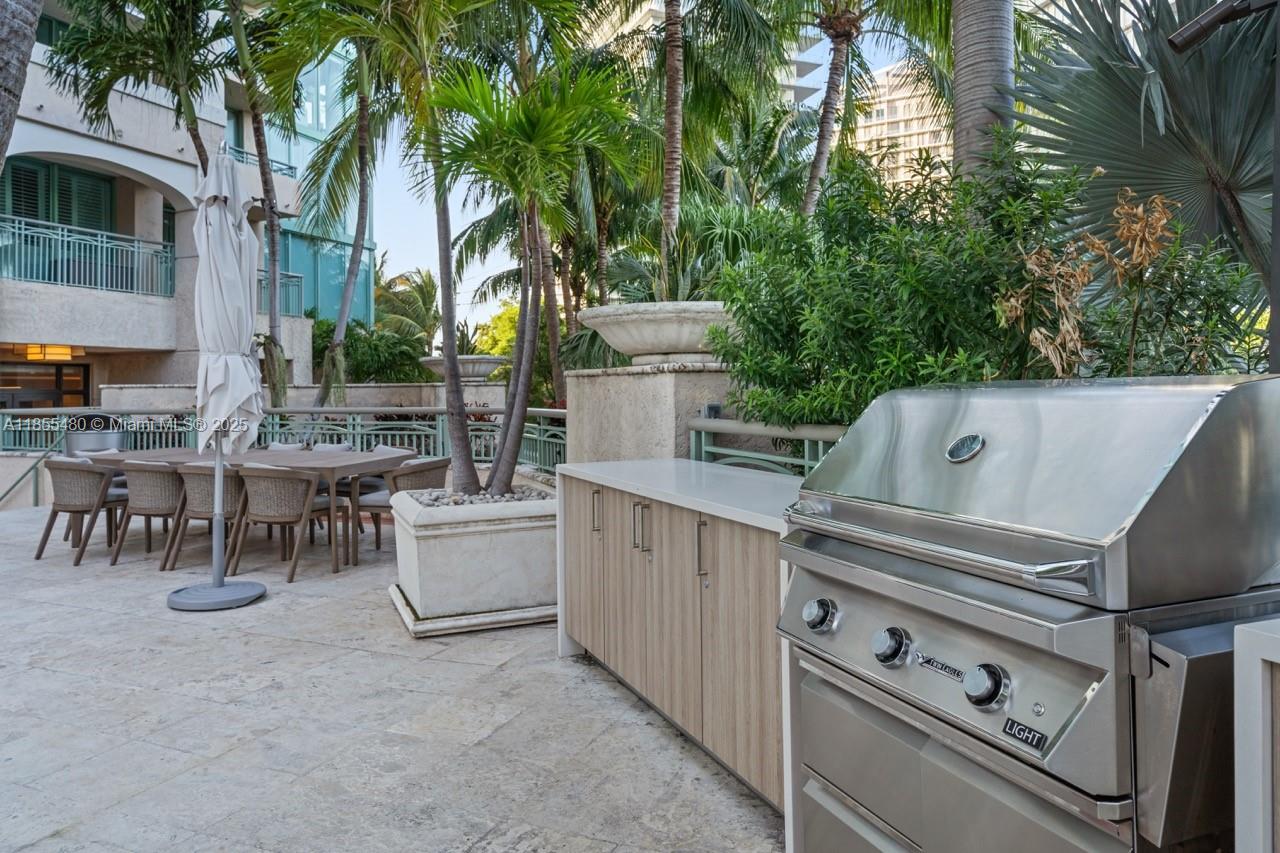image Ritz Carlton Coconut Grov35