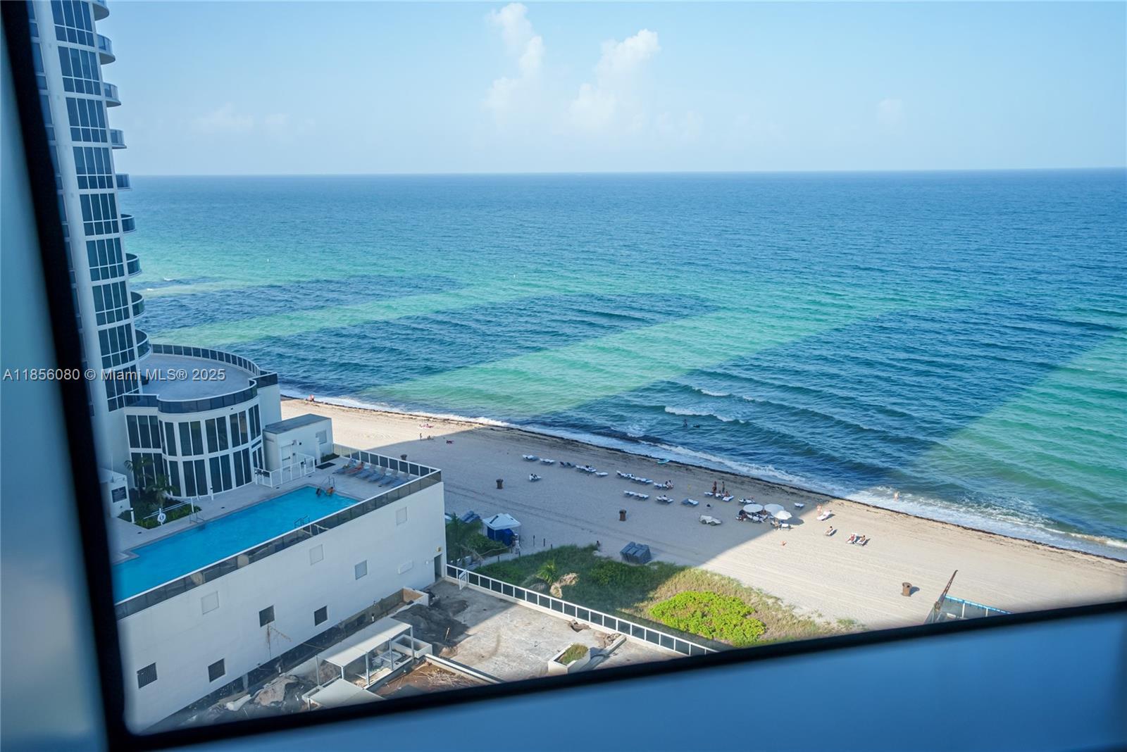 15901 Collins Ave #1104