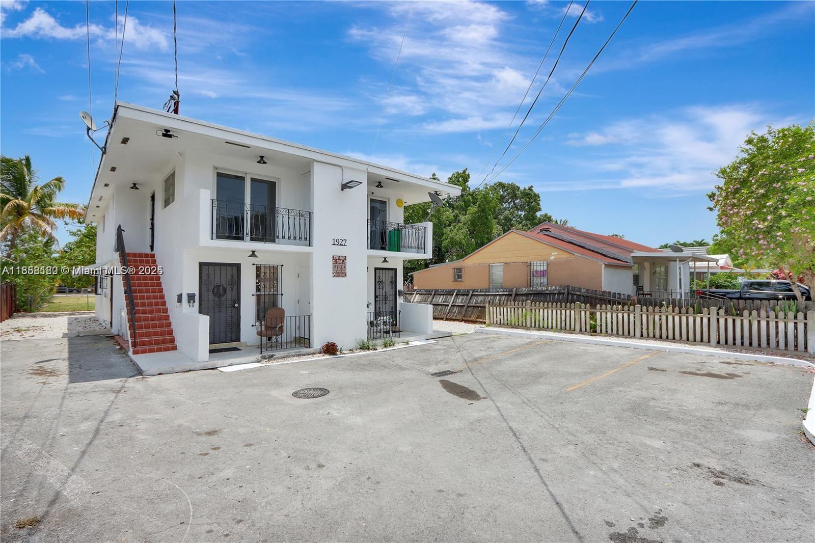 1927 NW 20th Ave