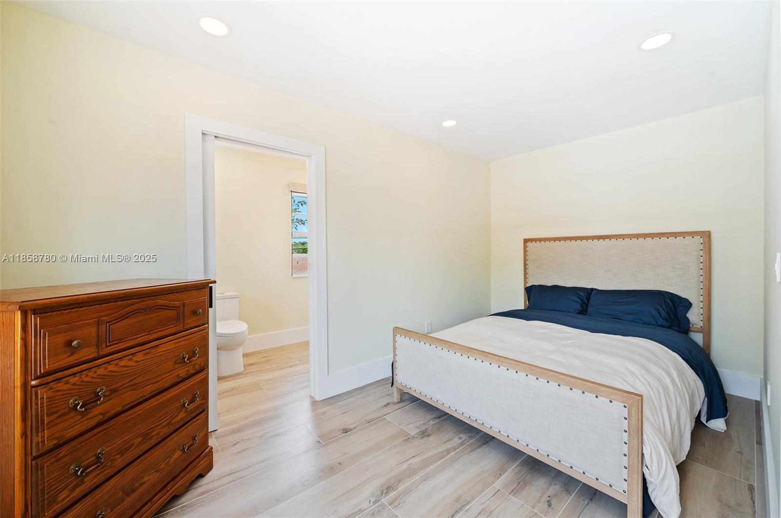 321 SW 1st Ave Boynton Beach, FL 33435