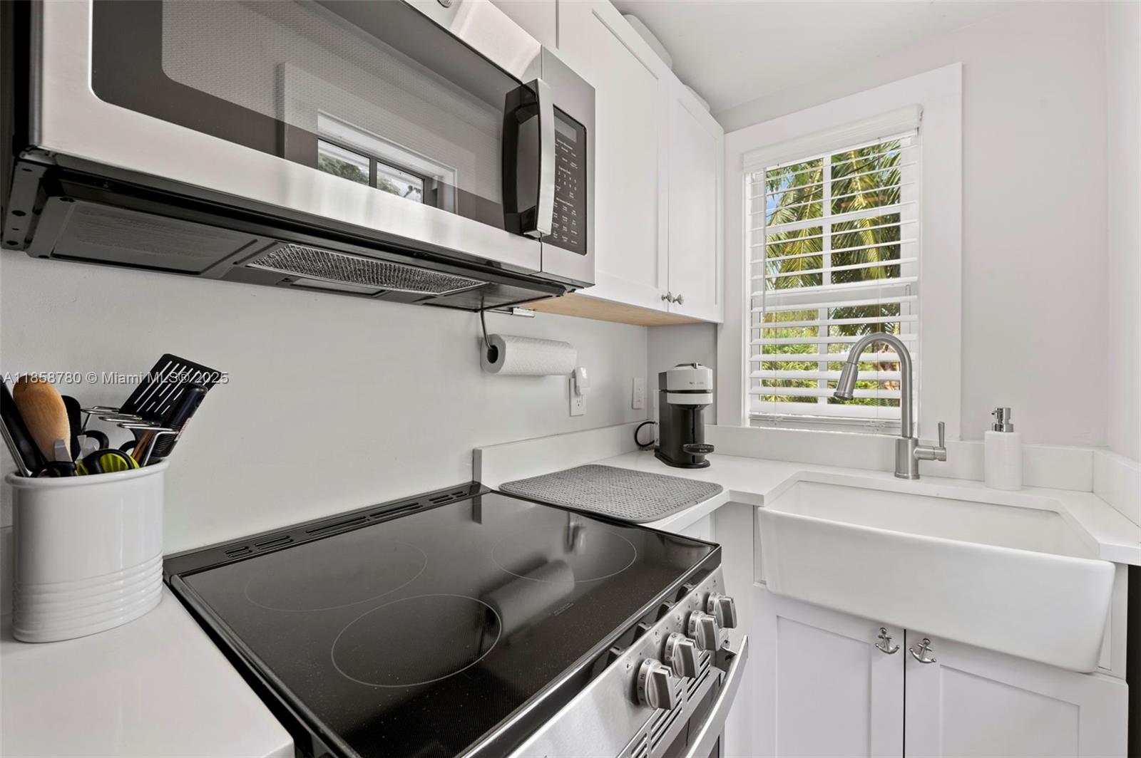 321 SW 1st Ave Boynton Beach, FL 33435