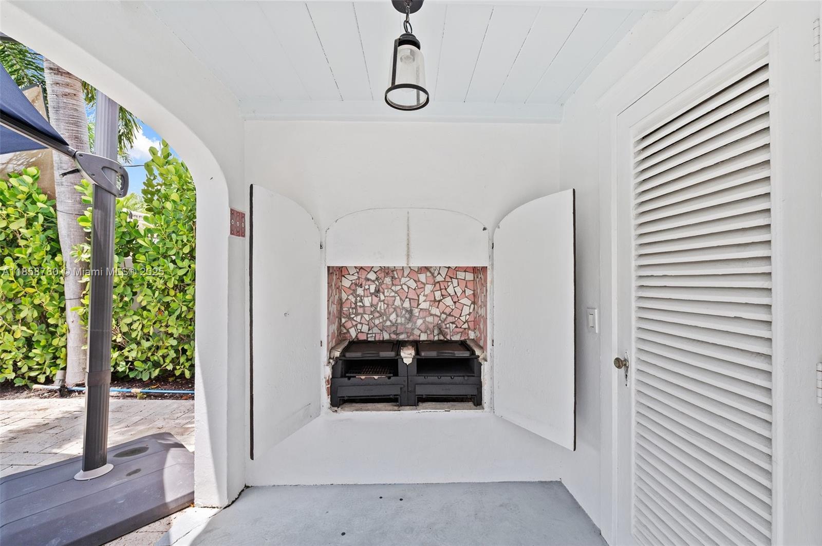 321 SW 1st Ave Boynton Beach, FL 33435