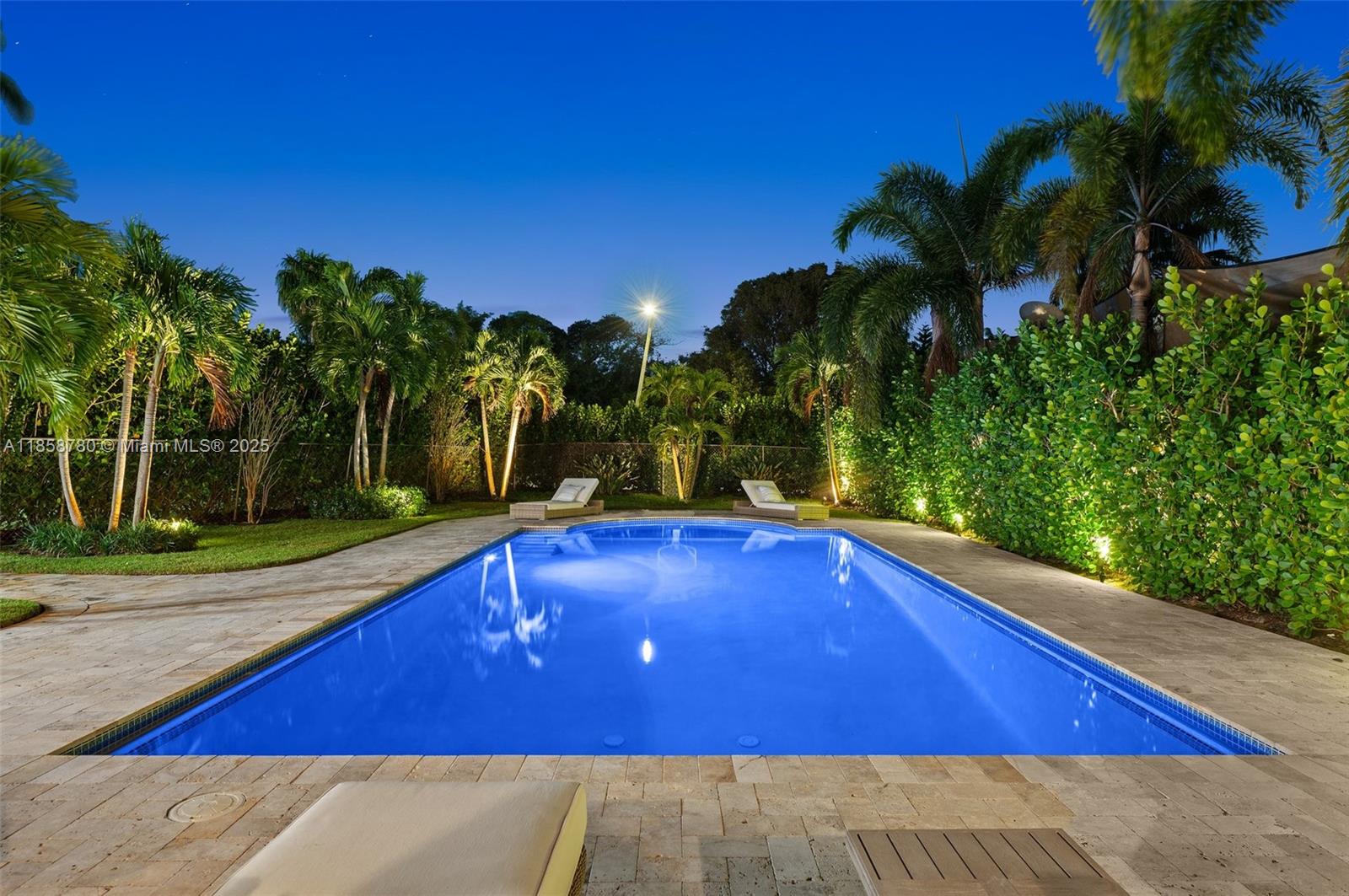 321 SW 1st Ave Boynton Beach, FL 33435