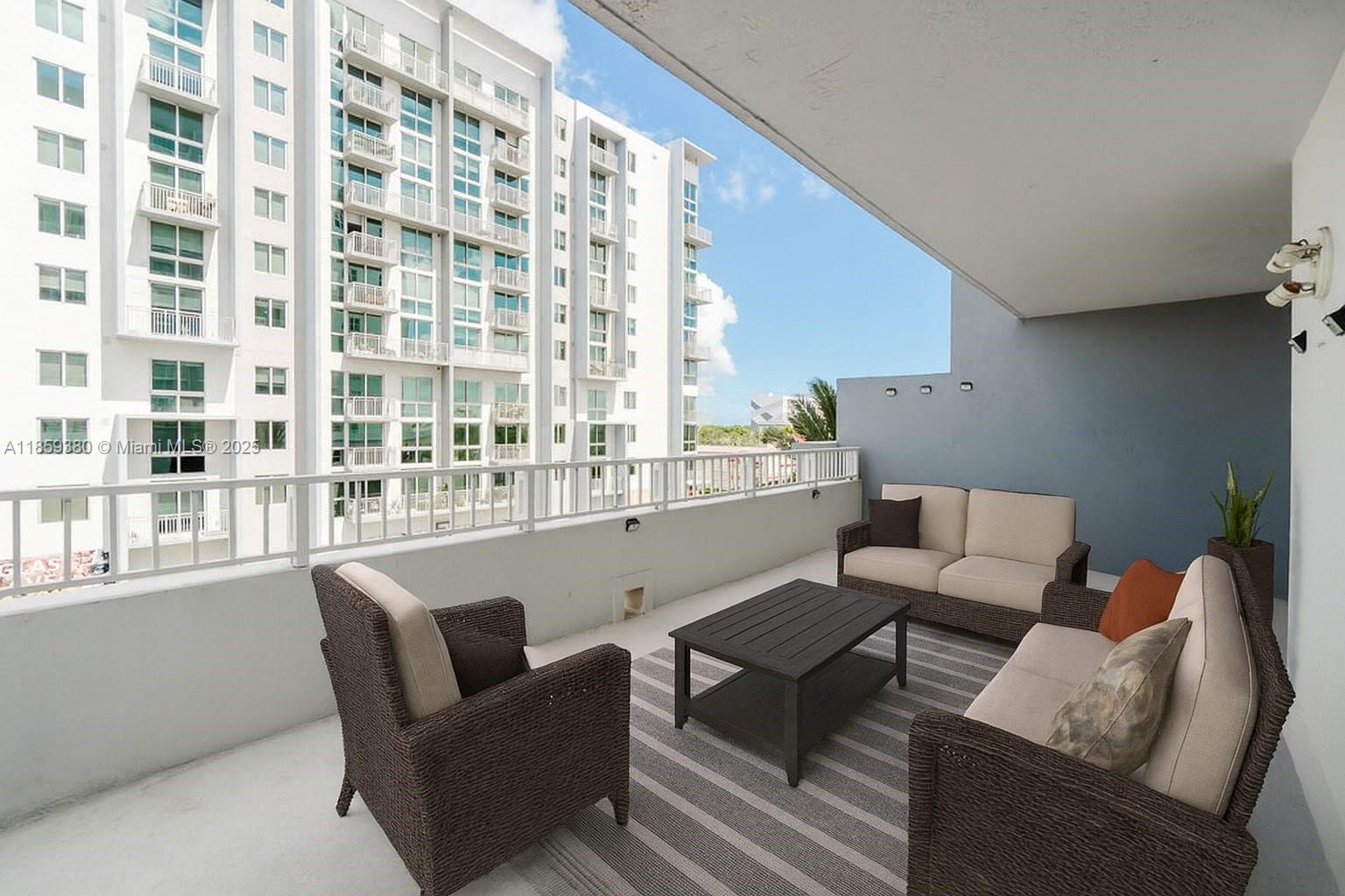 60 NW 37th Ave #405