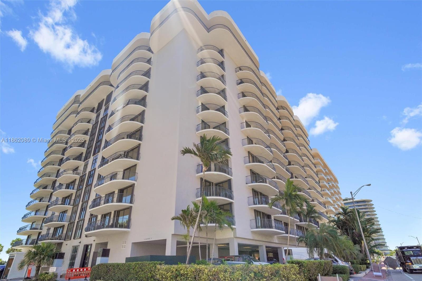 8877 W Collins Ave #405
