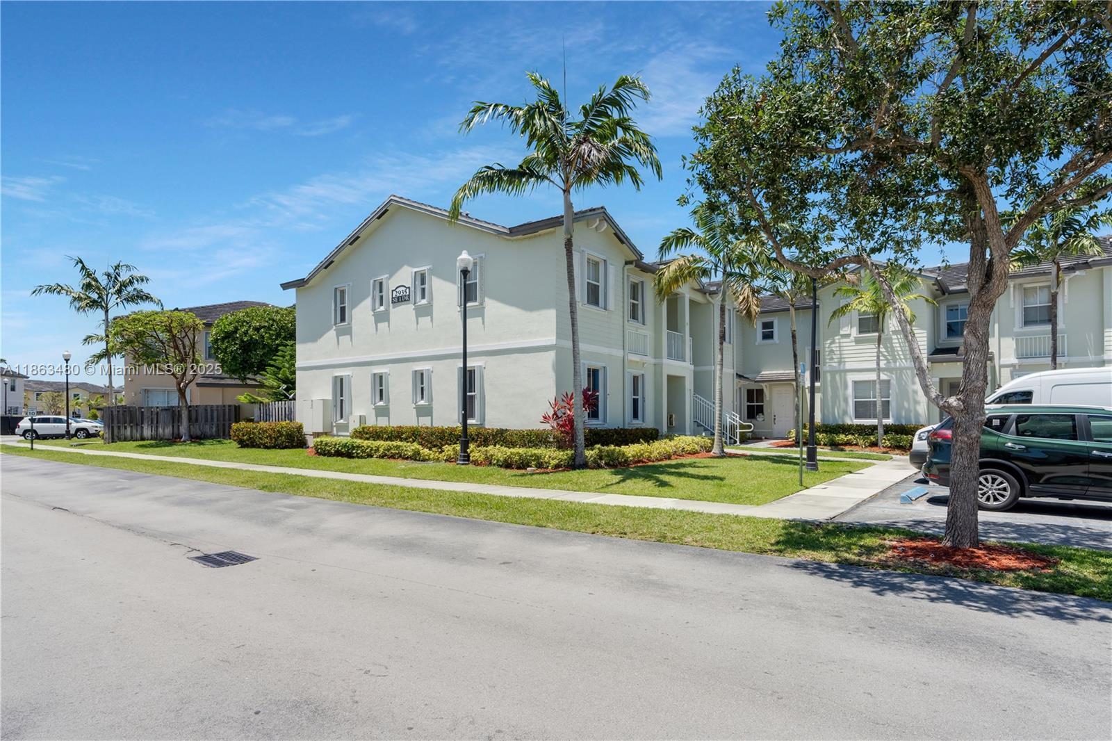 2935 SE 1st Dr #21
